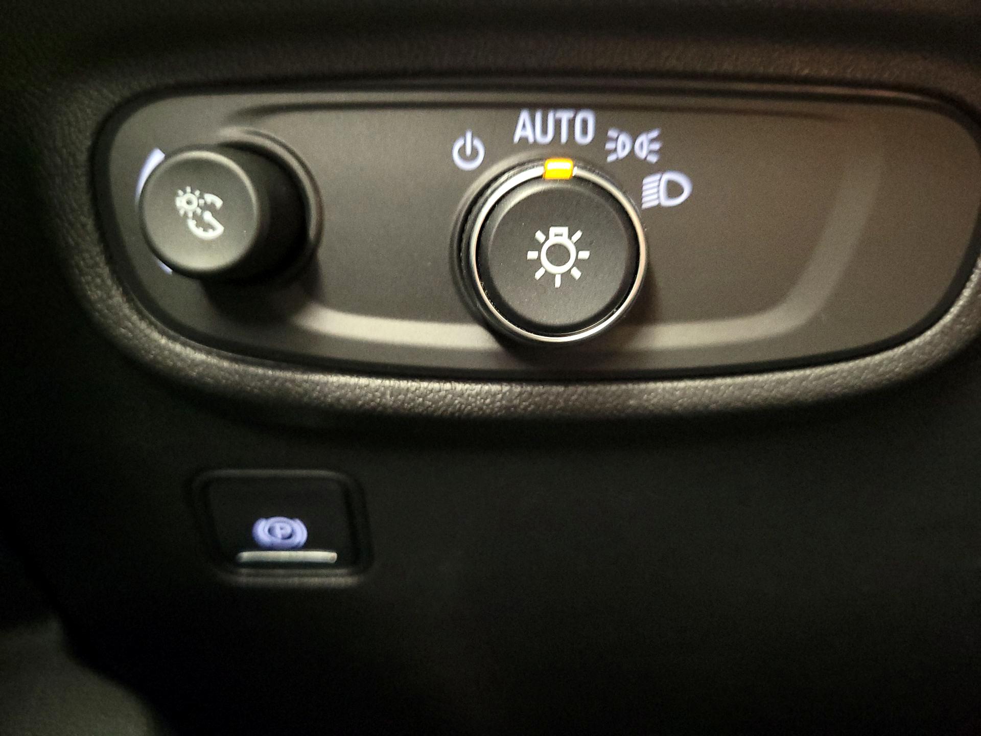 Thumbnail: 2022 GMC Terrain - 13