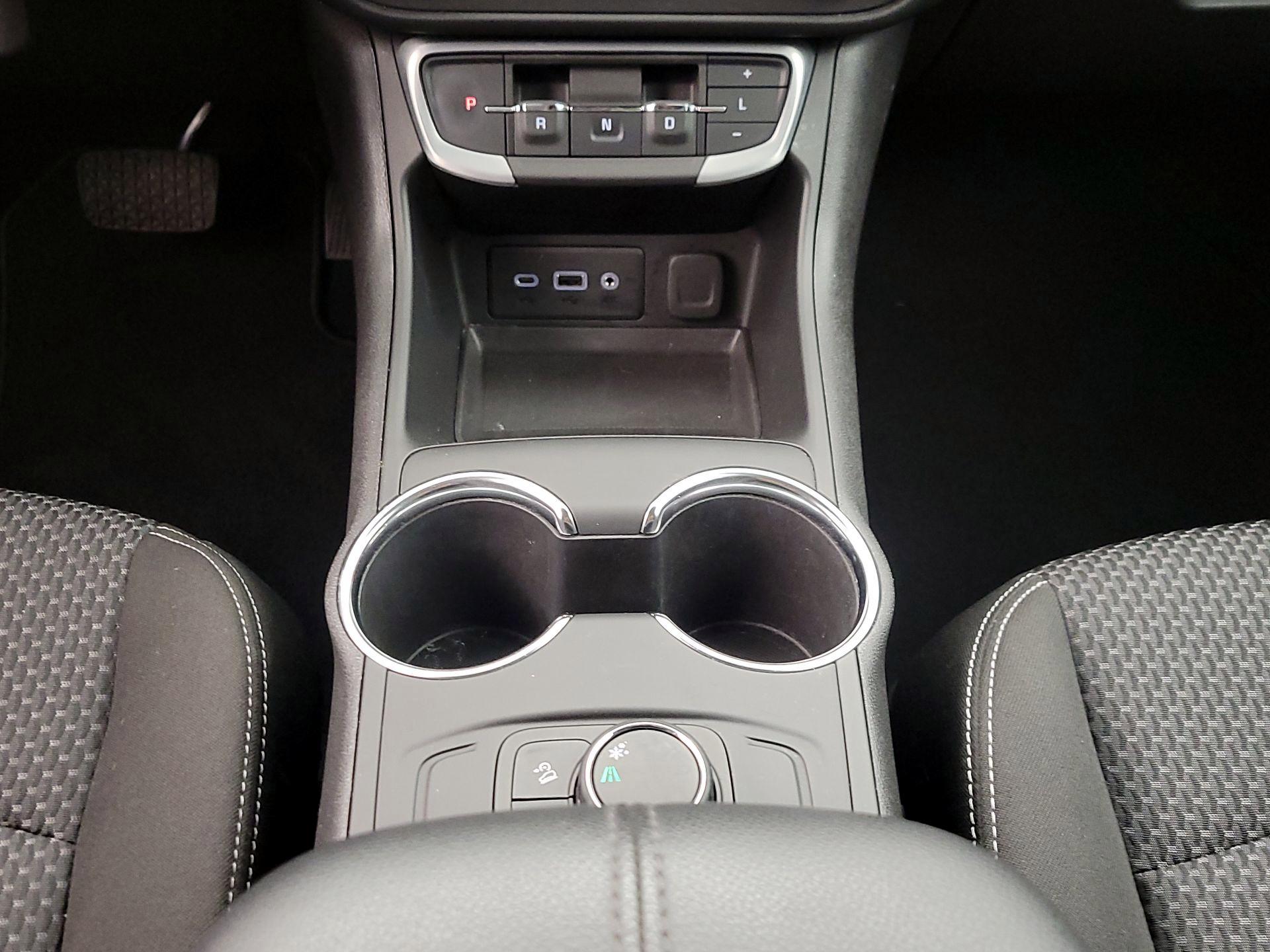 Thumbnail: 2022 GMC Terrain - 17