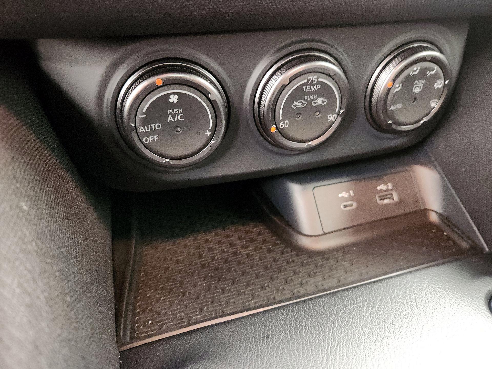 Thumbnail: 2024 Nissan Z - 16