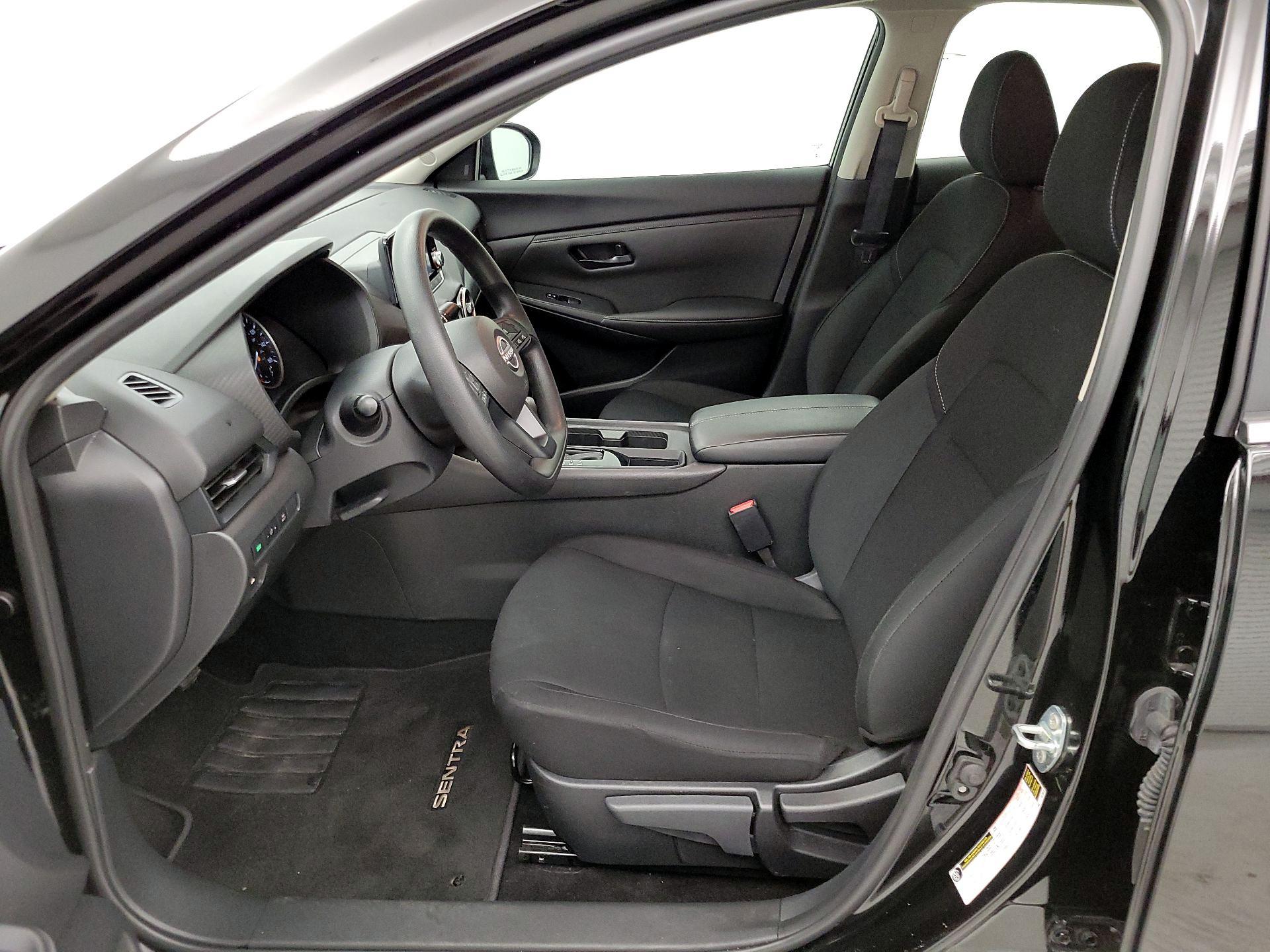 Thumbnail: 2025 Nissan Sentra - 11