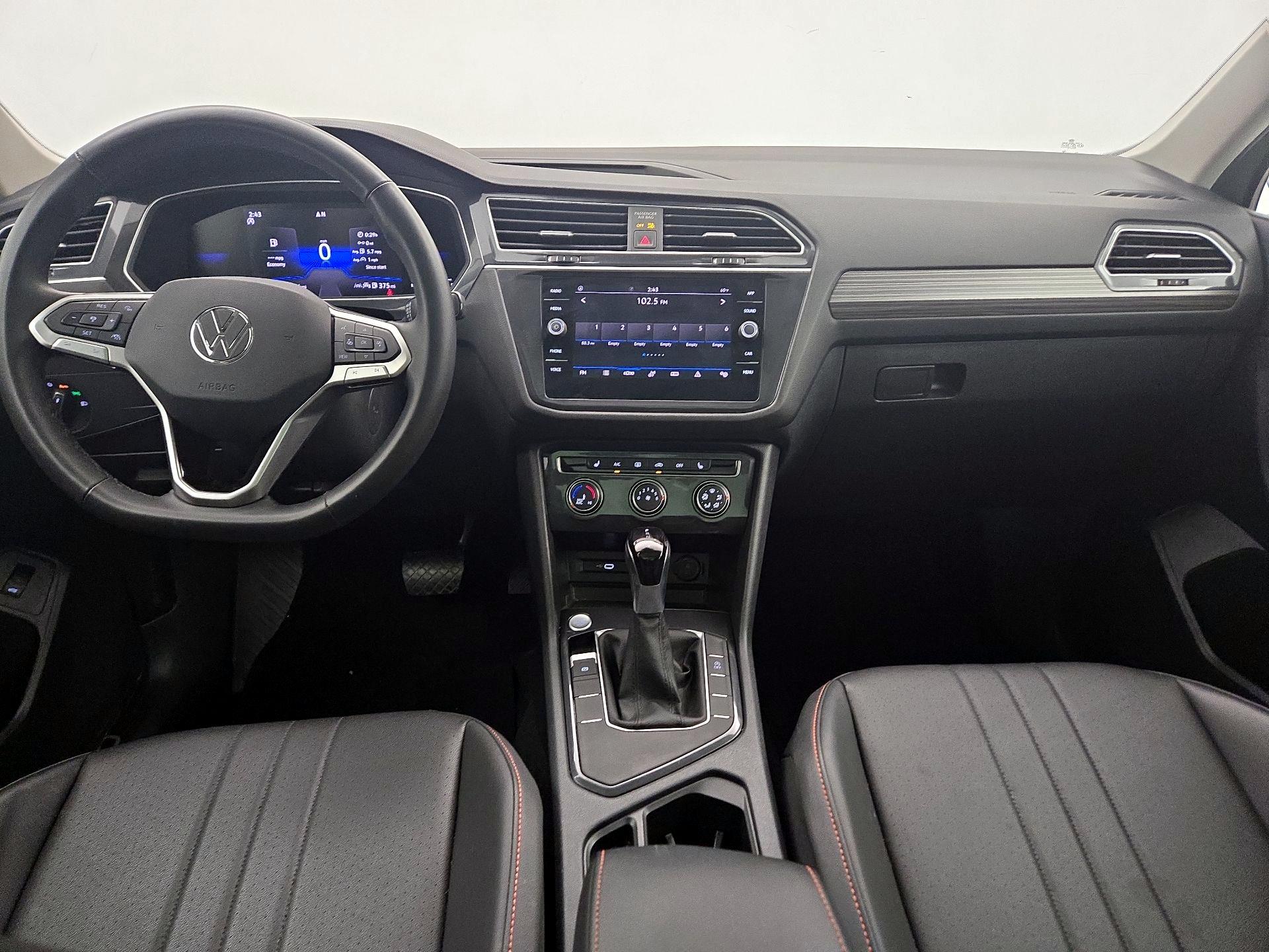 Thumbnail: 2024 Volkswagen Tiguan - 9