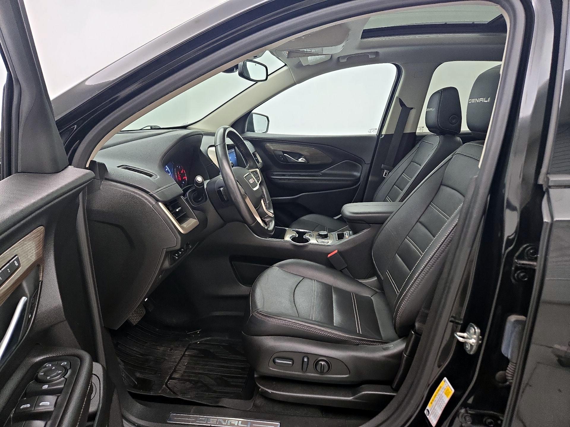 Thumbnail: 2022 GMC Terrain - 11