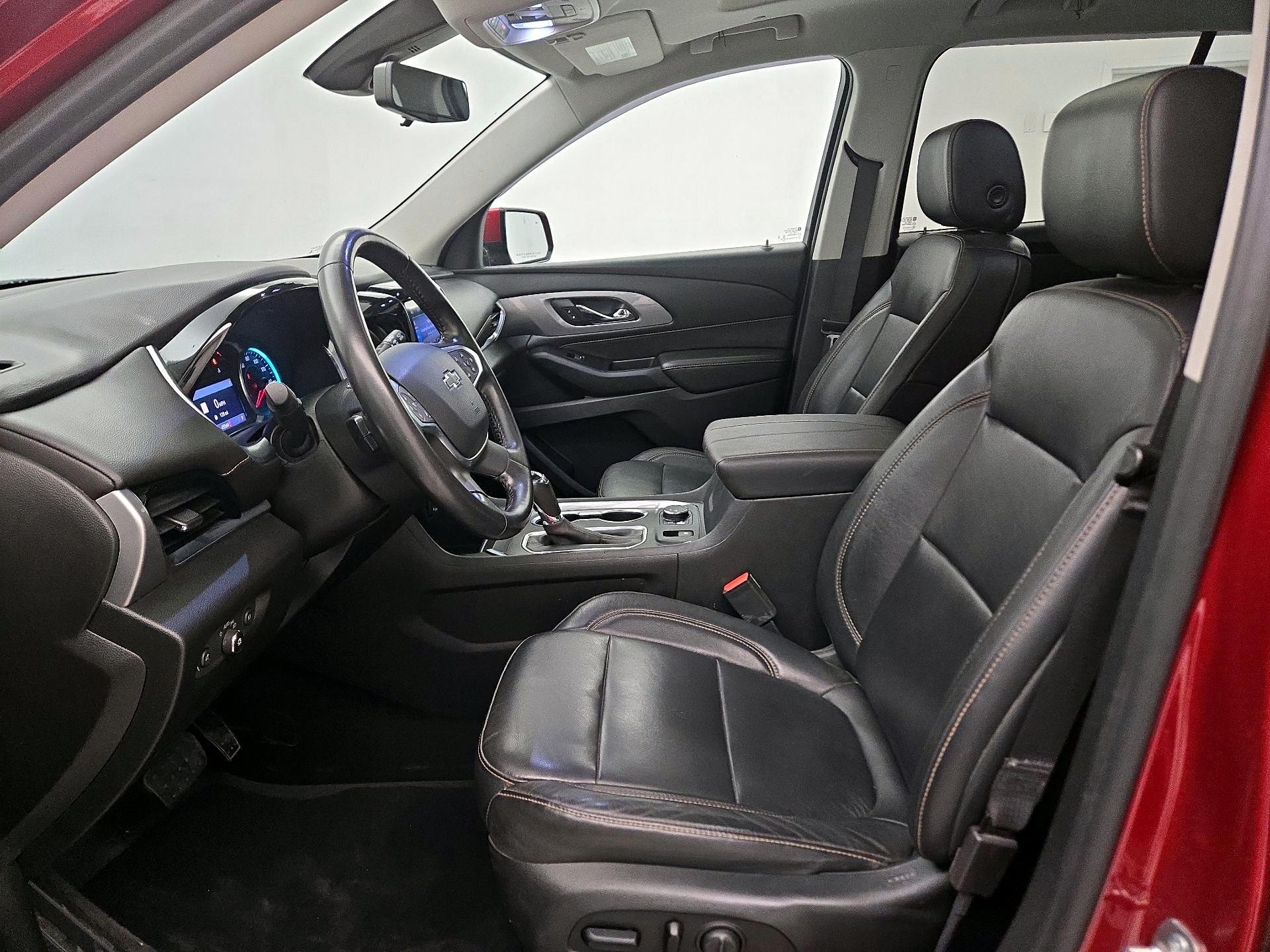 Thumbnail: 2020 Chevrolet Traverse - 11