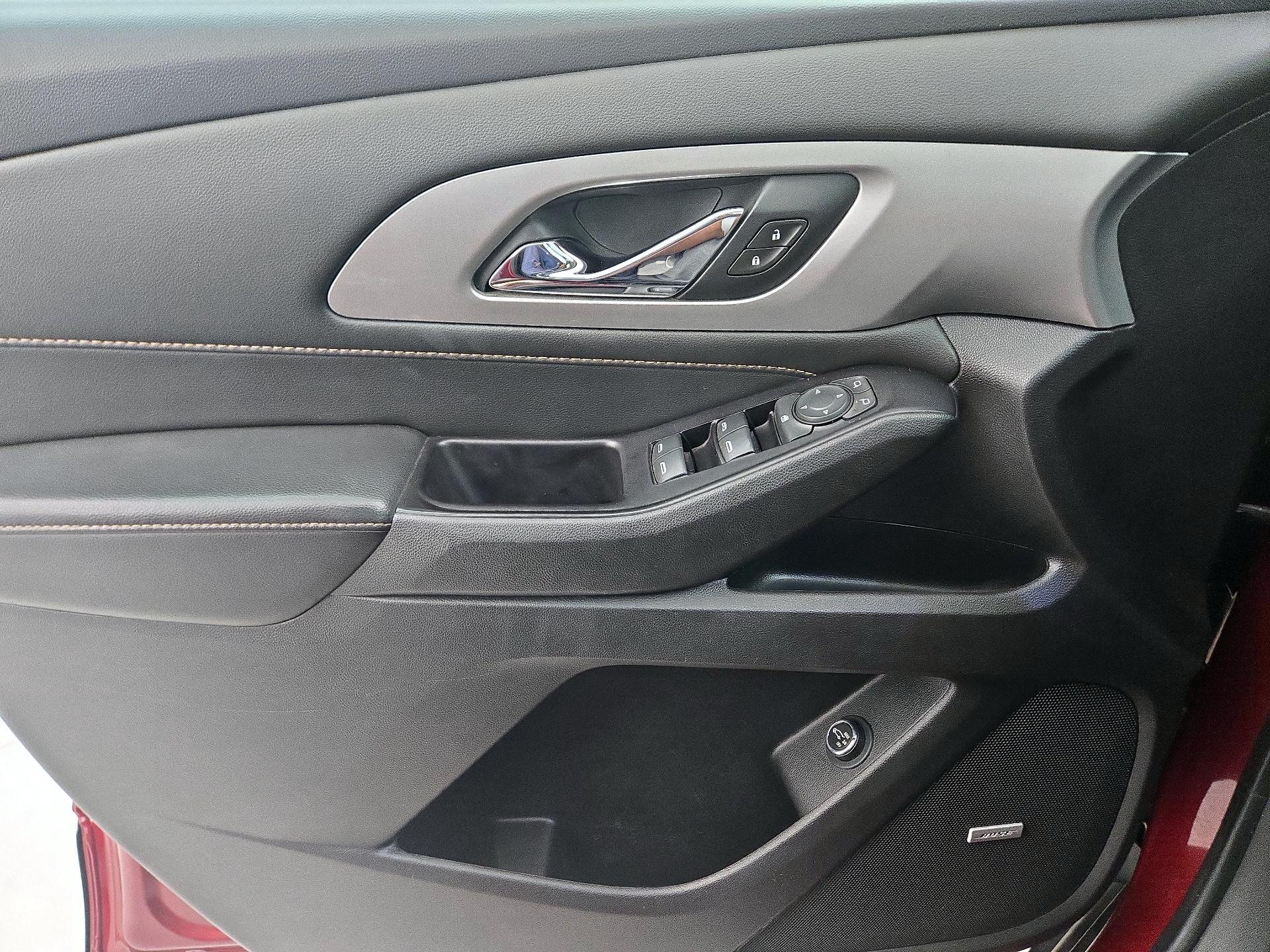 Thumbnail: 2020 Chevrolet Traverse - 12