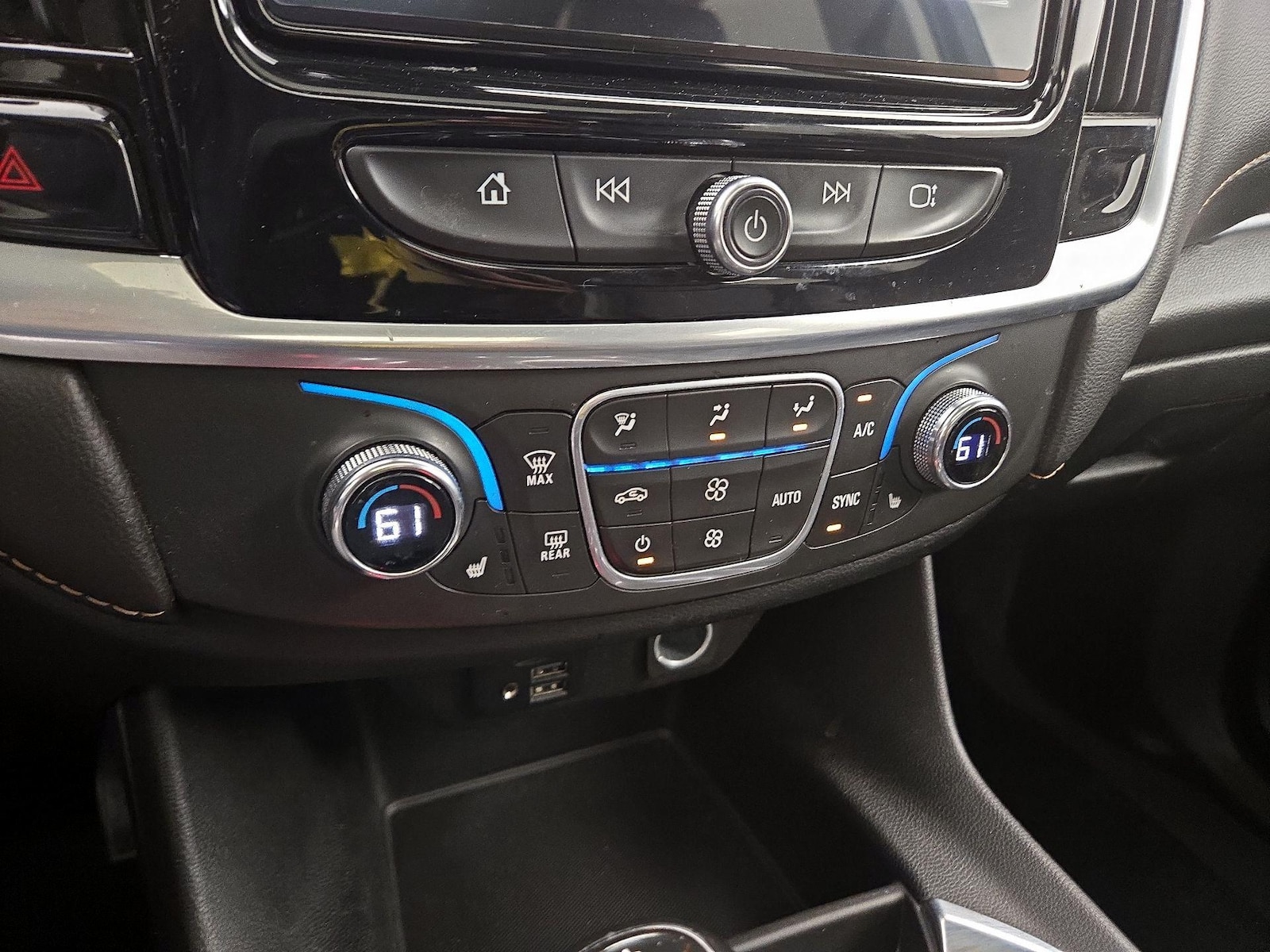 2020 Chevrolet Traverse RS - Photo 17