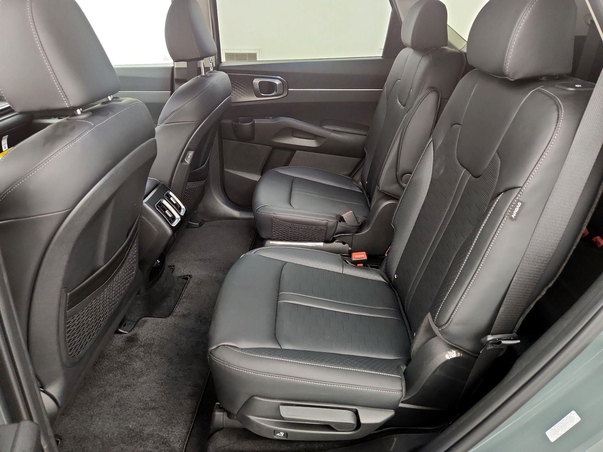 Thumbnail: 2025 Kia Sorento - 20