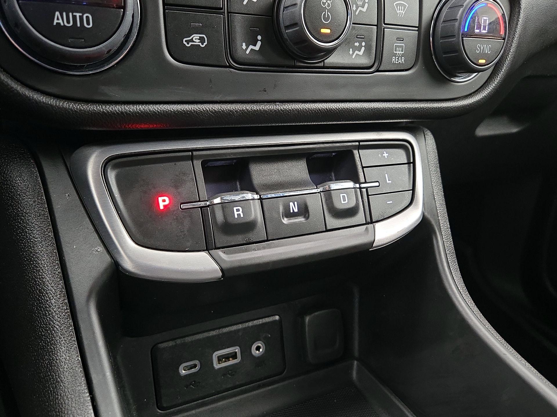 Thumbnail: 2024 GMC Terrain - 17