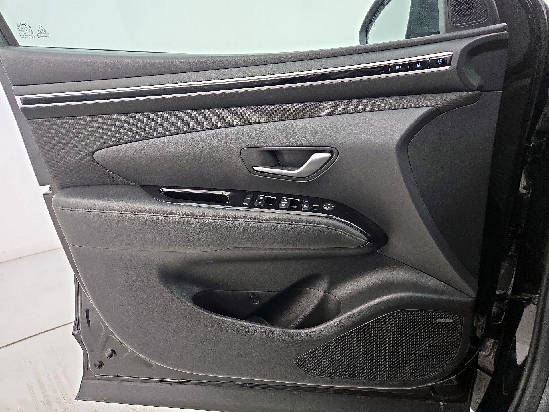 Thumbnail: 2023 Hyundai Tucson - 12