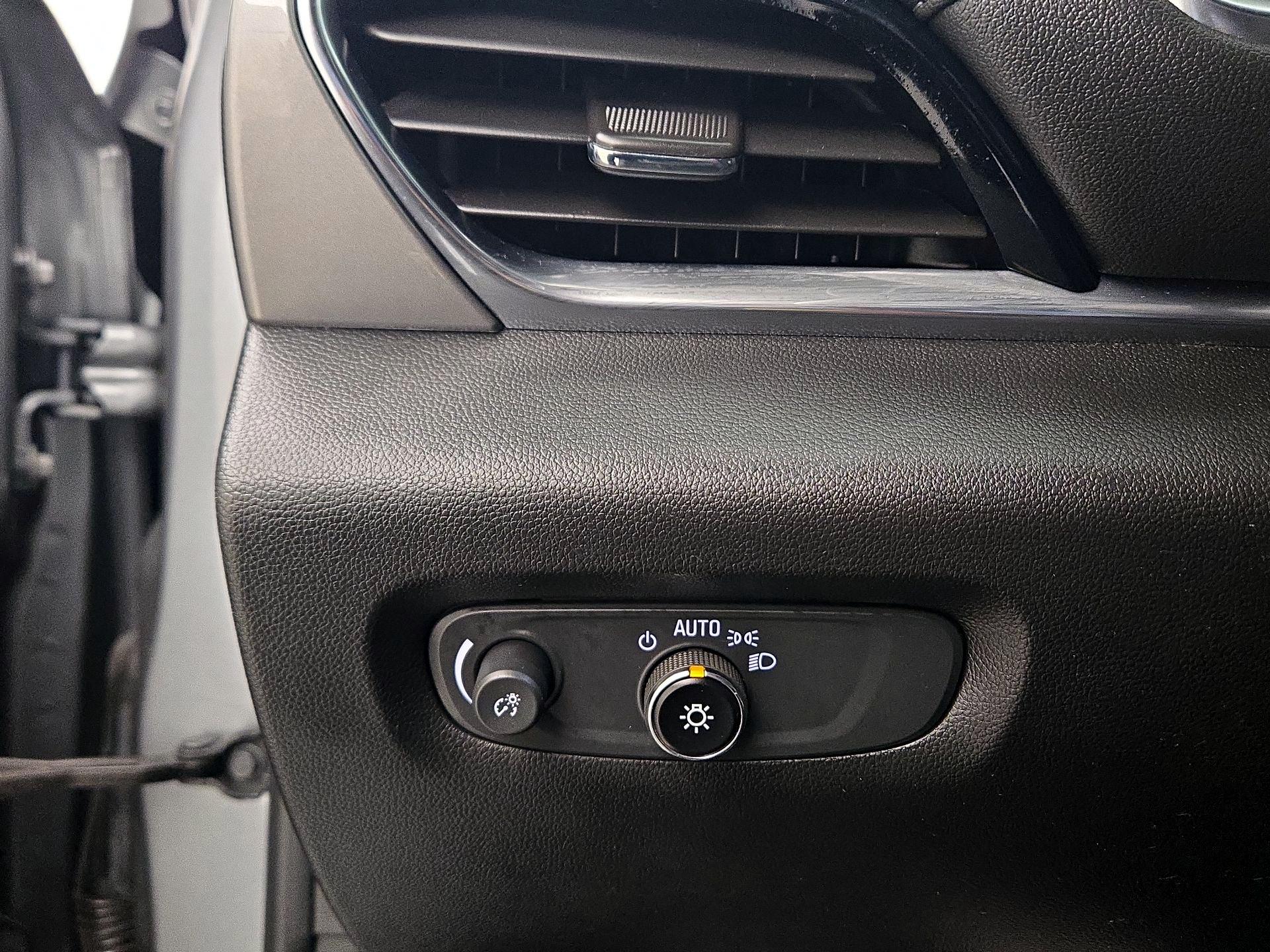 Thumbnail: 2023 Chevrolet Traverse - 13