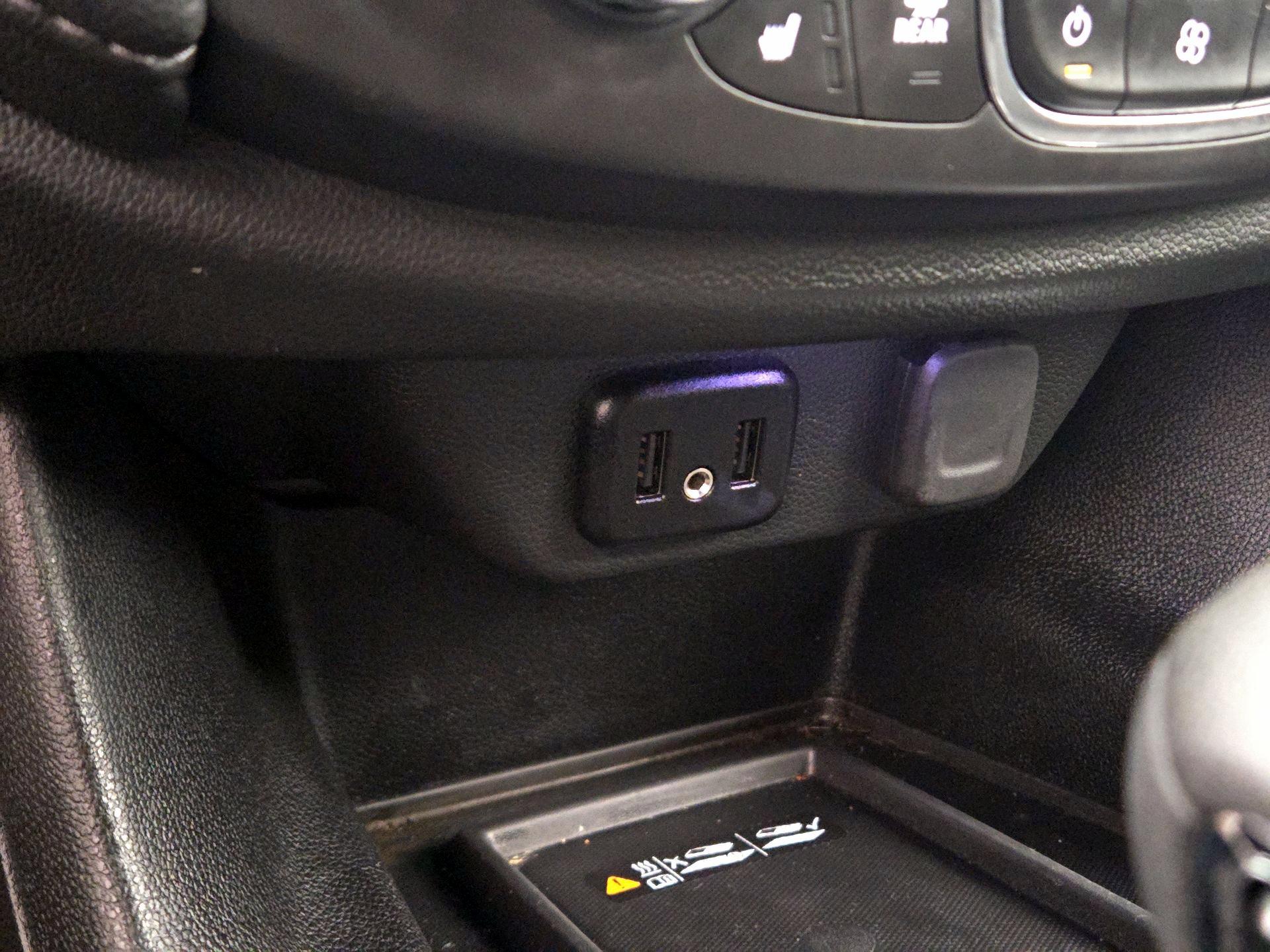 Thumbnail: 2023 Chevrolet Traverse - 18