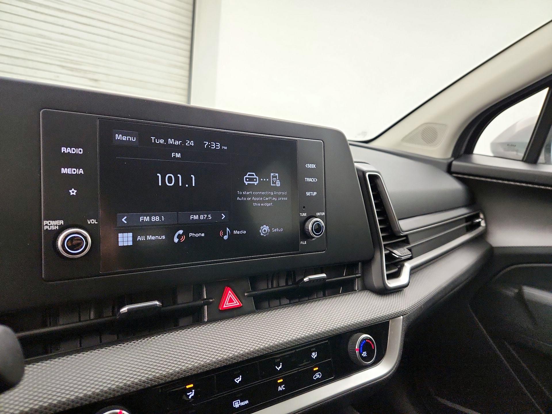 Thumbnail: 2023 Kia Sportage - 15