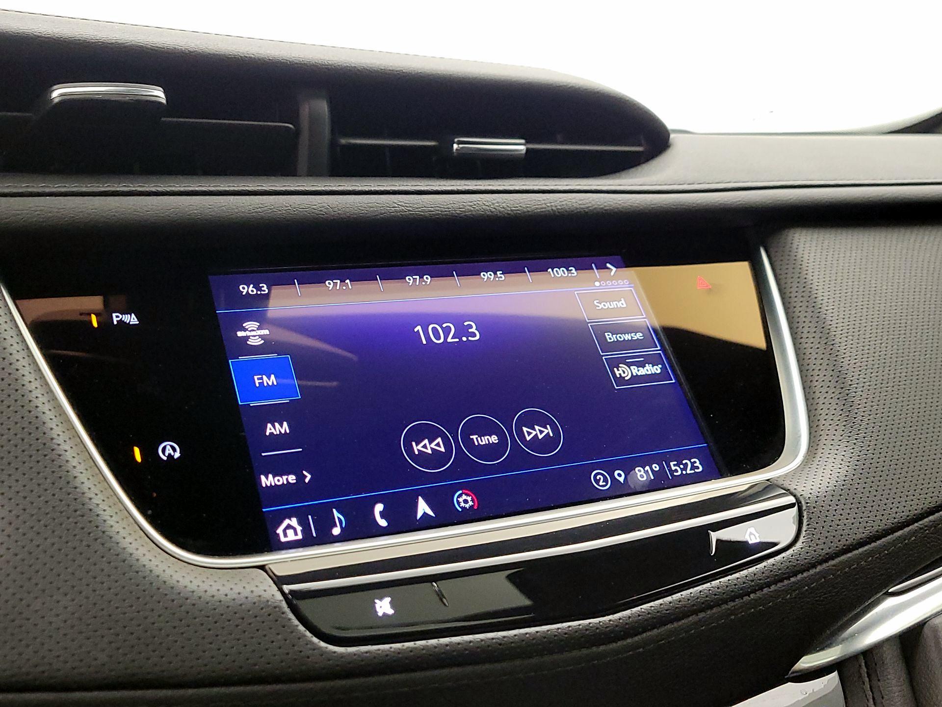 Thumbnail: 2023 Cadillac XT5 - 15