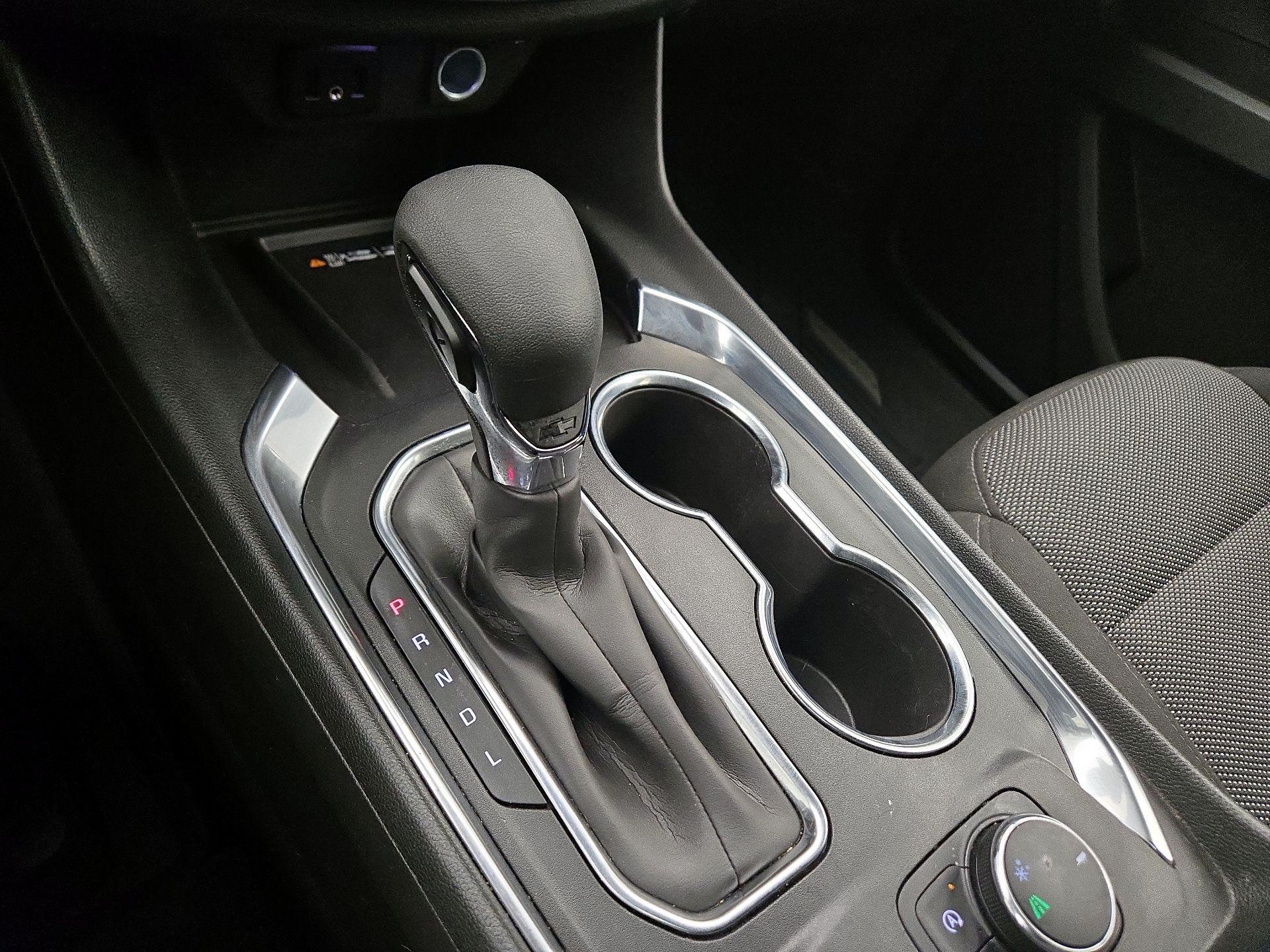 Thumbnail: 2023 Chevrolet Traverse - 17