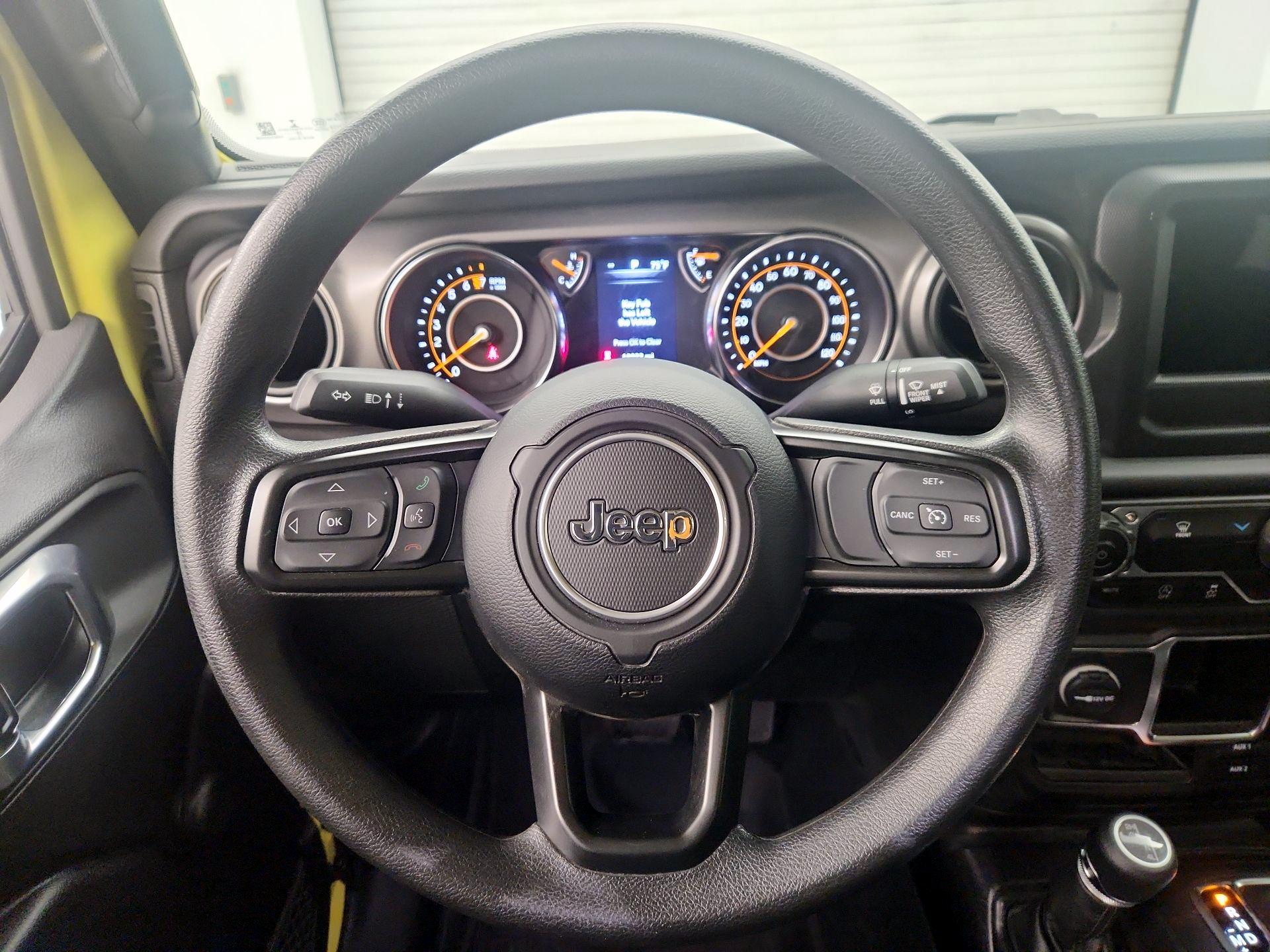 Thumbnail: 2022 Jeep Wrangler - 10