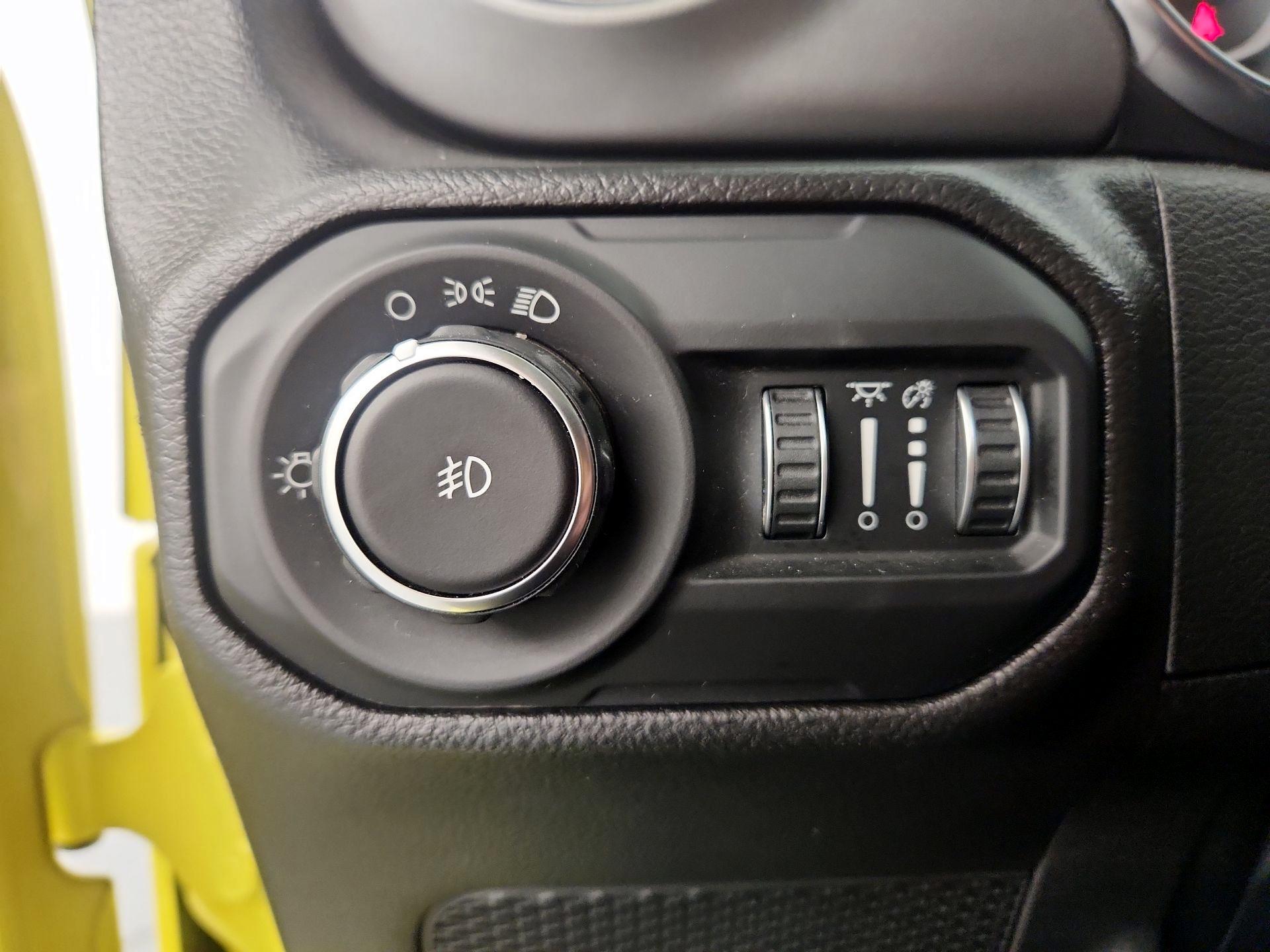 Thumbnail: 2022 Jeep Wrangler - 13