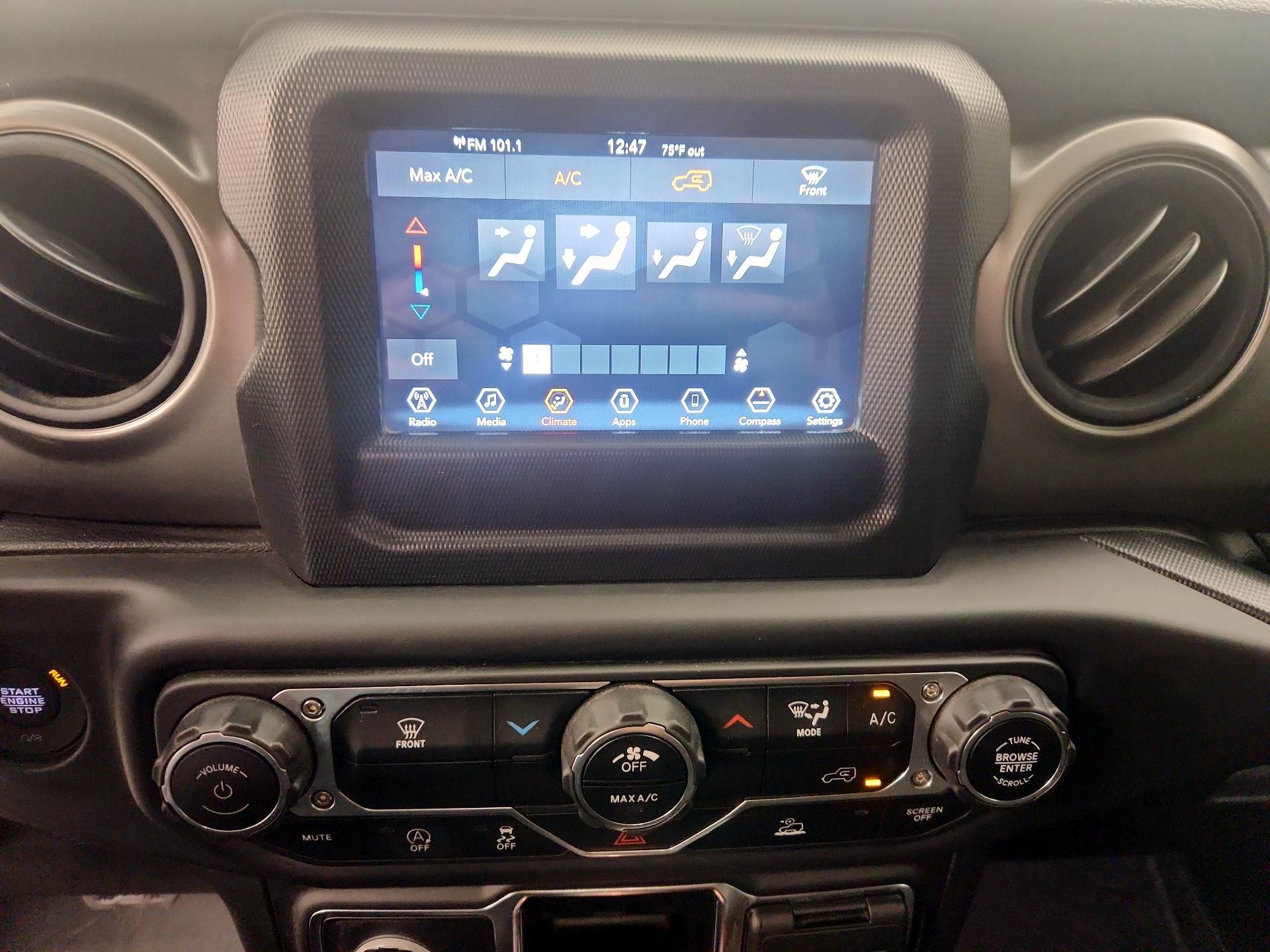 Thumbnail: 2022 Jeep Wrangler - 16