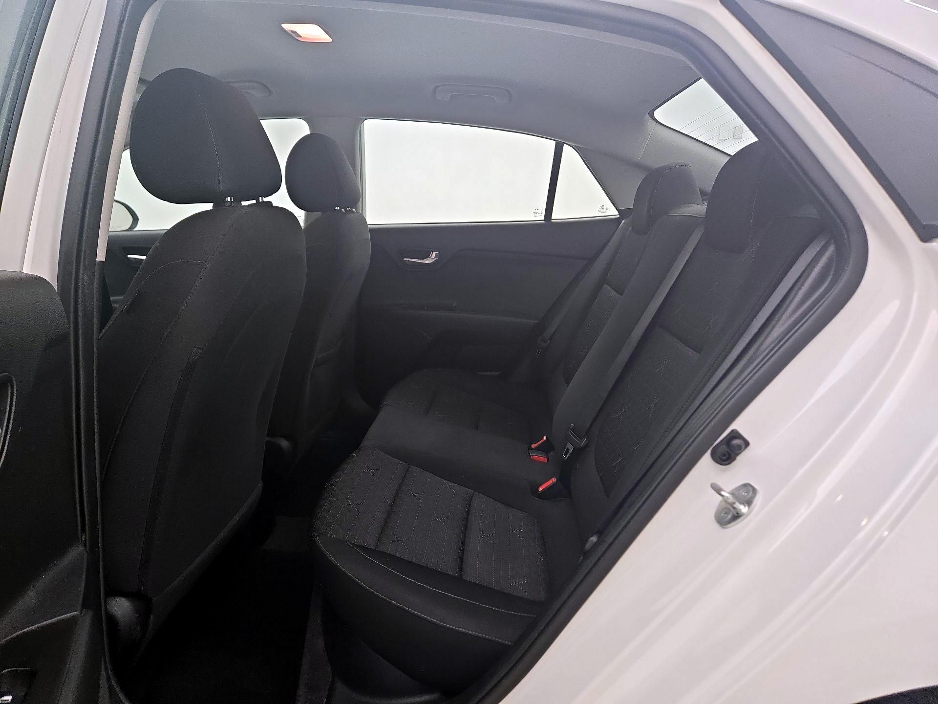 Thumbnail: 2023 Kia Rio - 19