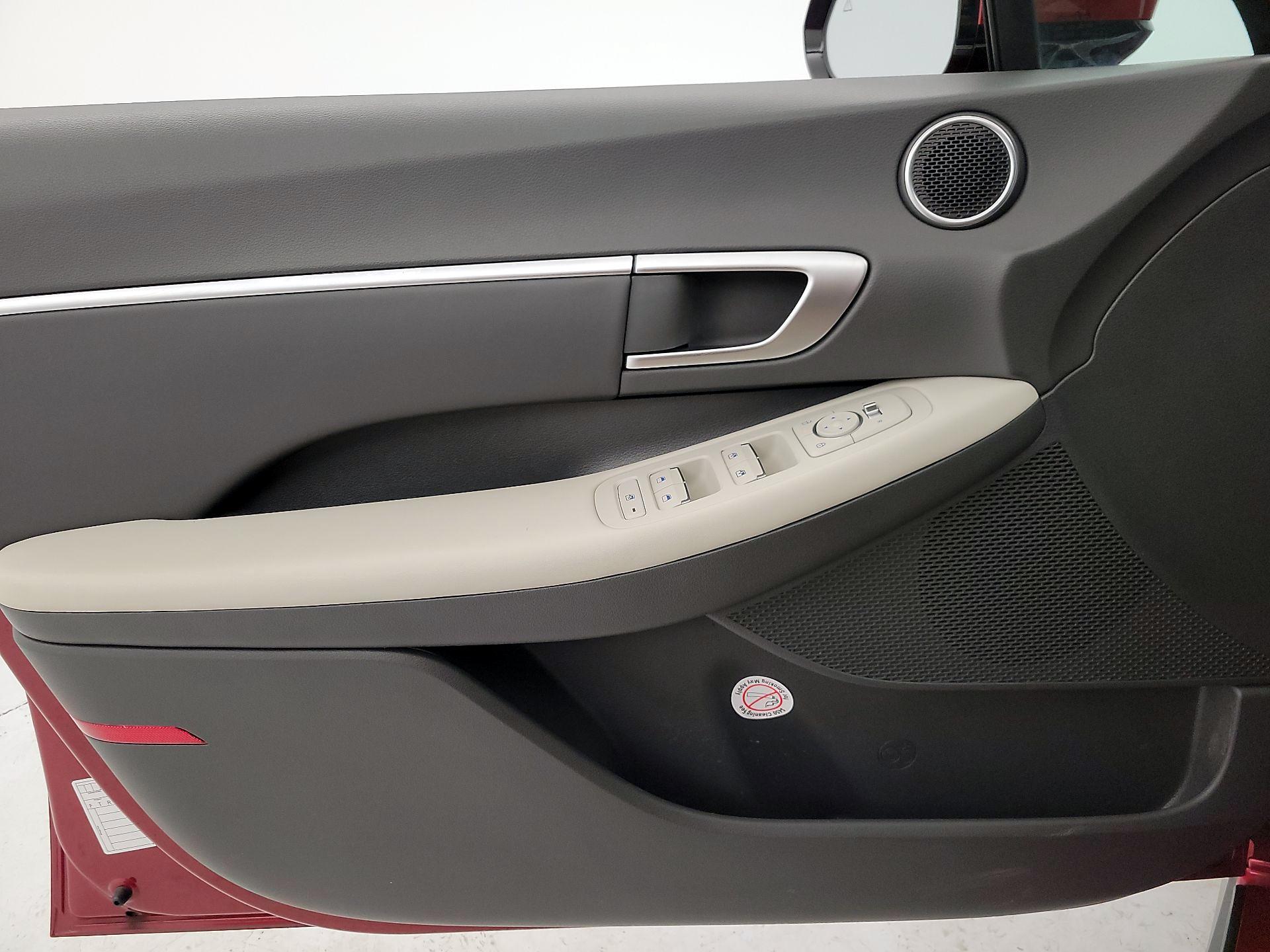 Thumbnail: 2025 Hyundai Sonata - 12