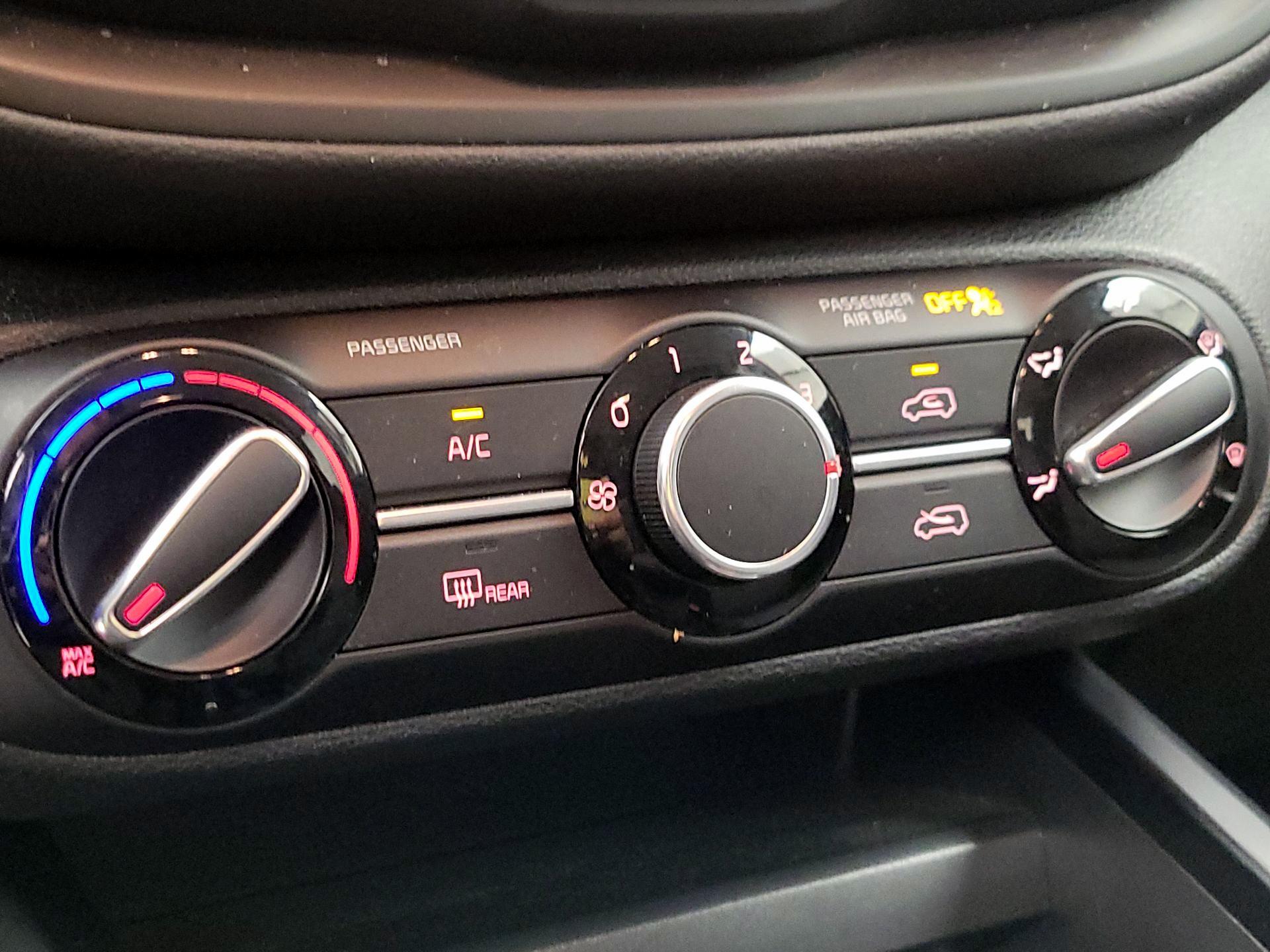 Thumbnail: 2021 Kia Soul - 16