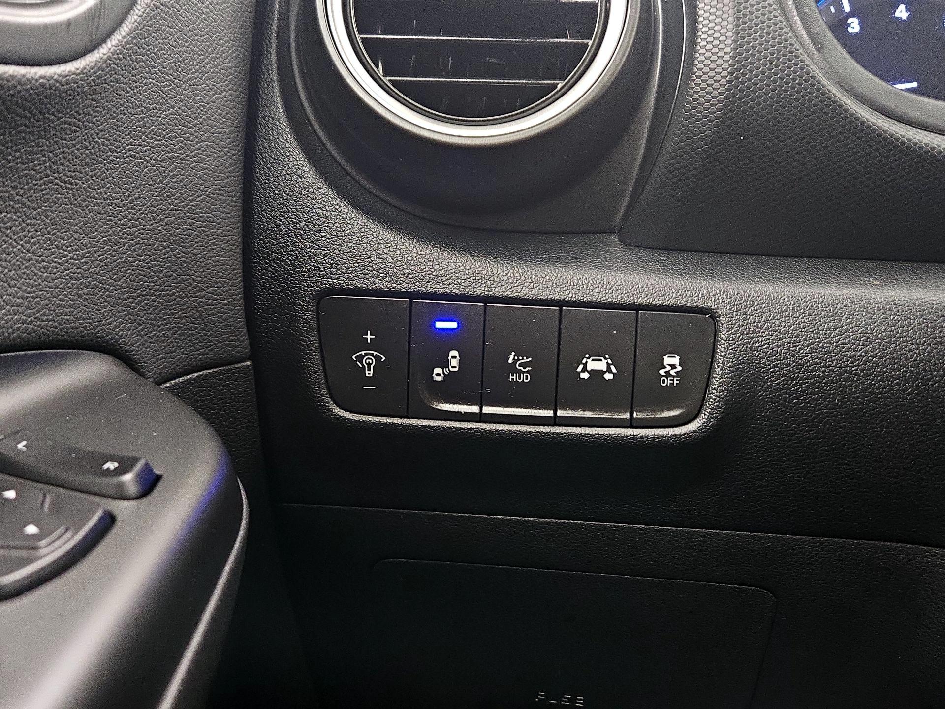 Thumbnail: 2021 Hyundai Kona - 13