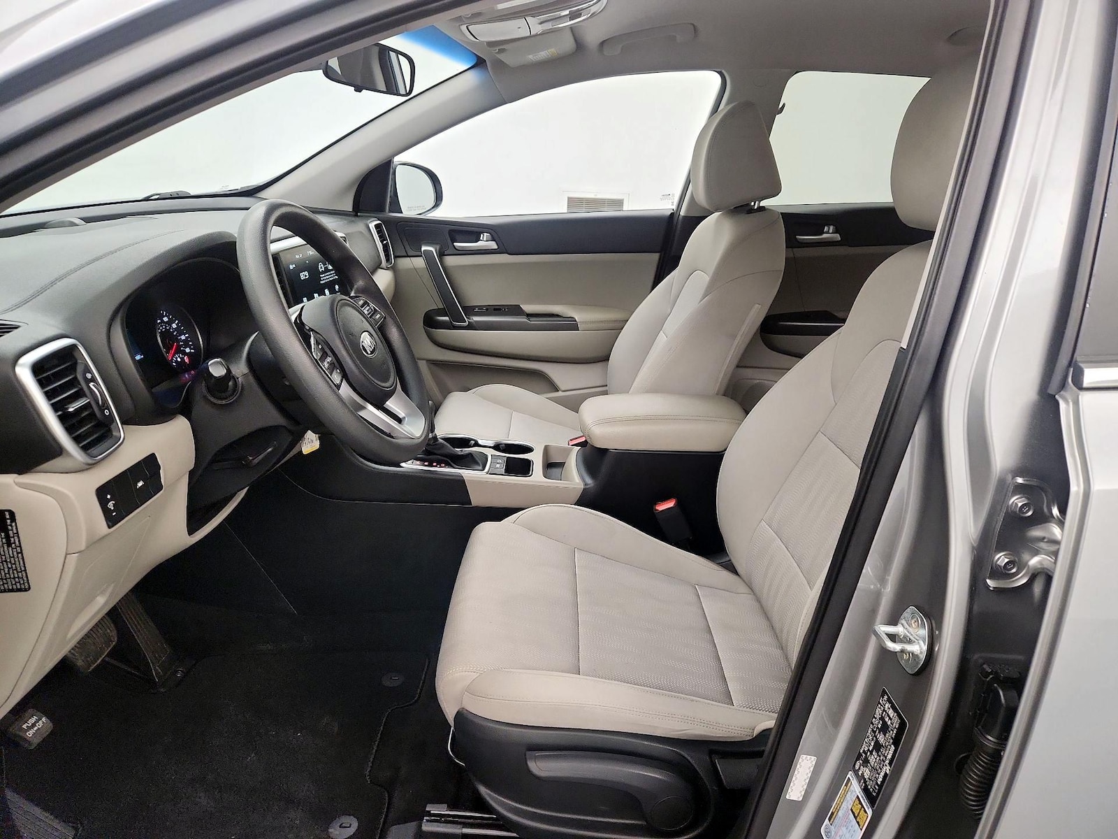 2022 Kia Sportage LX - Photo 12