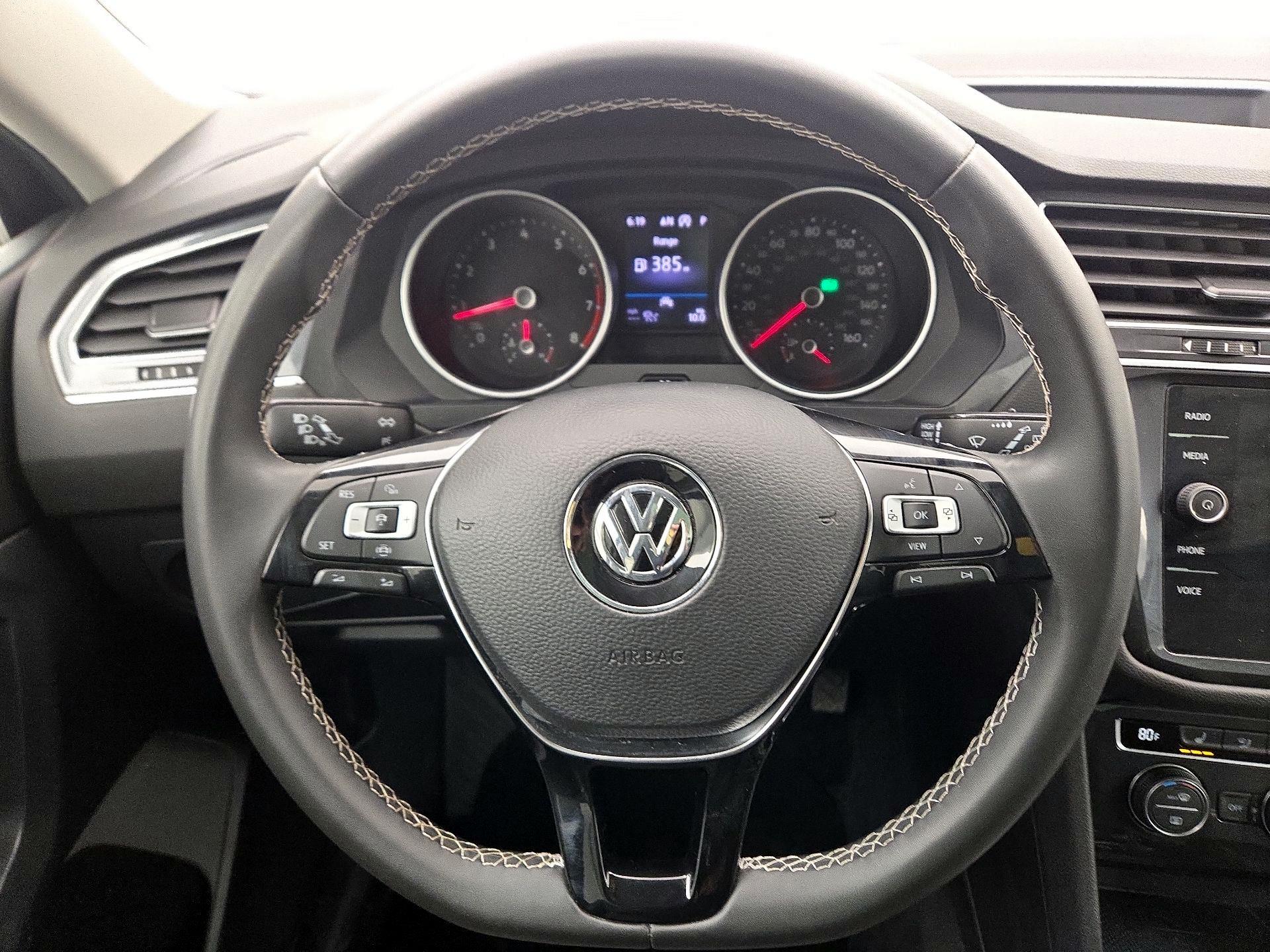 Thumbnail: 2021 Volkswagen Tiguan - 10