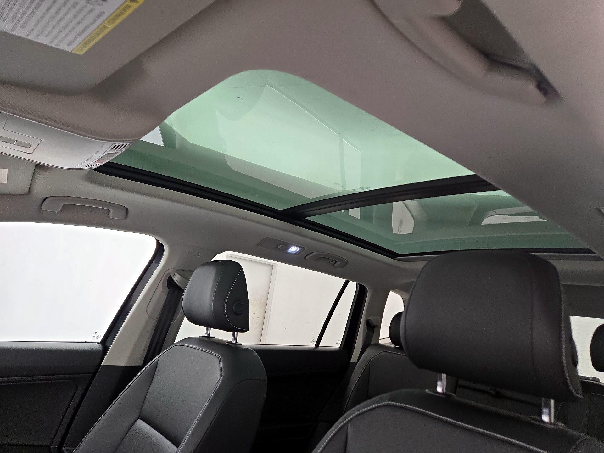 Thumbnail: 2021 Volkswagen Tiguan - 19