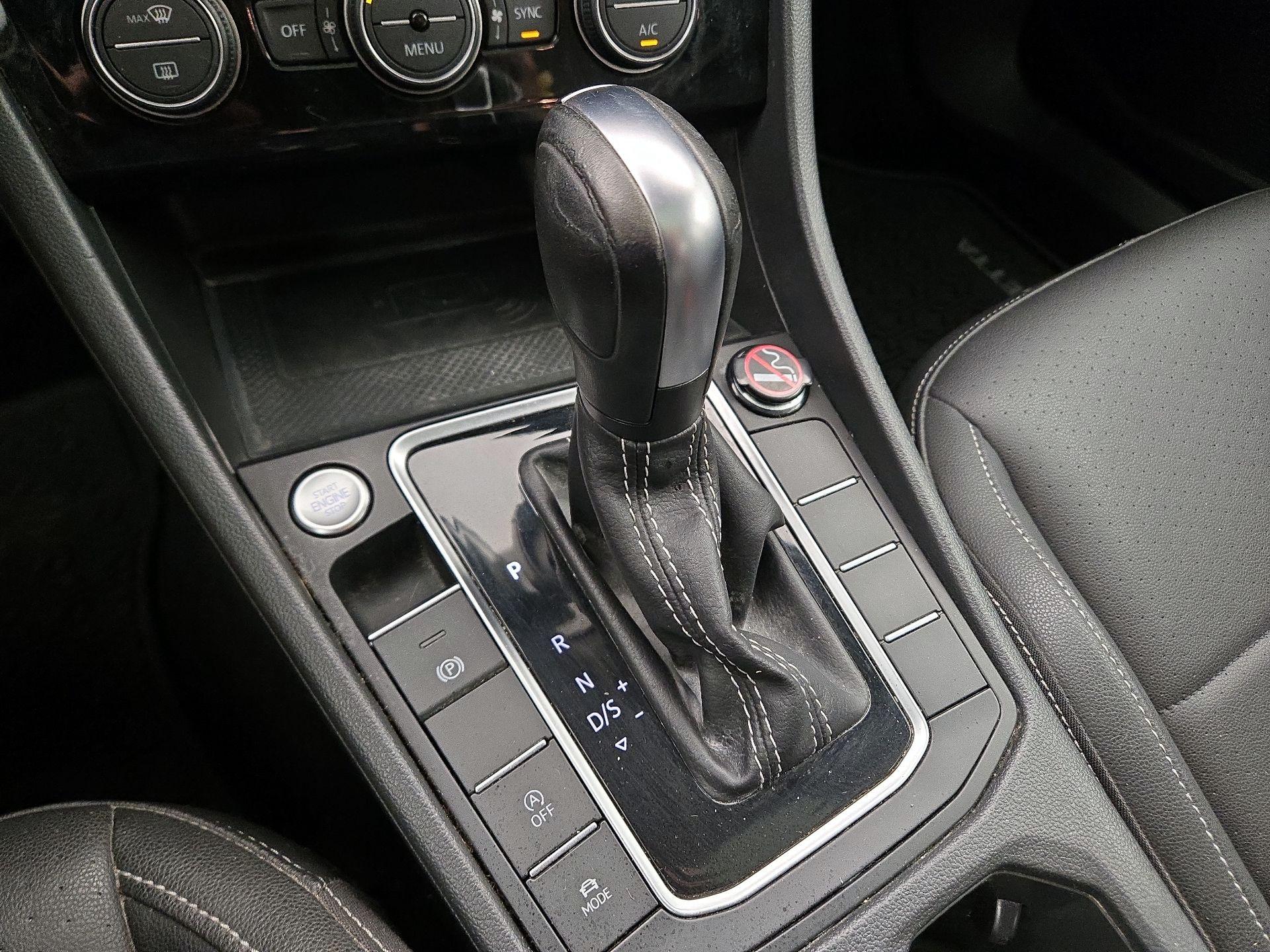 Thumbnail: 2021 Volkswagen Jetta - 17