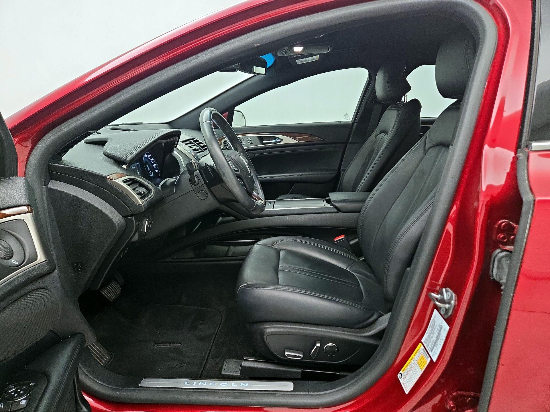 Thumbnail: 2017 Lincoln MKZ - 11