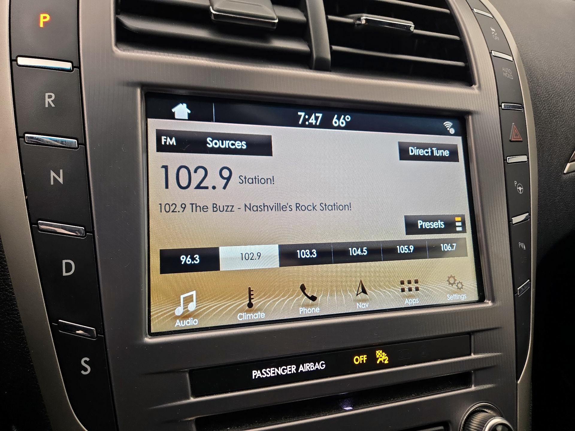 Thumbnail: 2017 Lincoln MKZ - 16