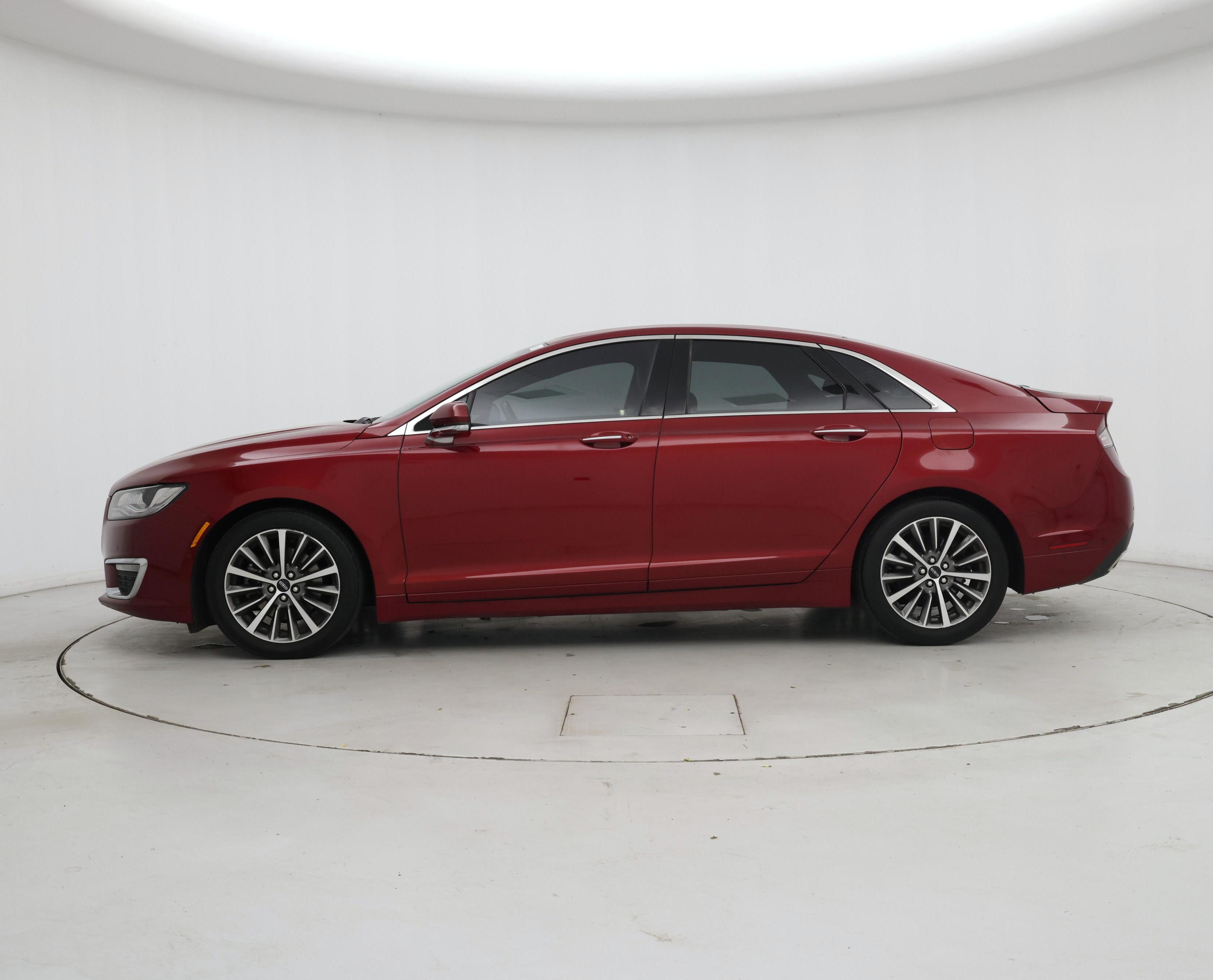 Thumbnail: 2017 Lincoln MKZ - 3
