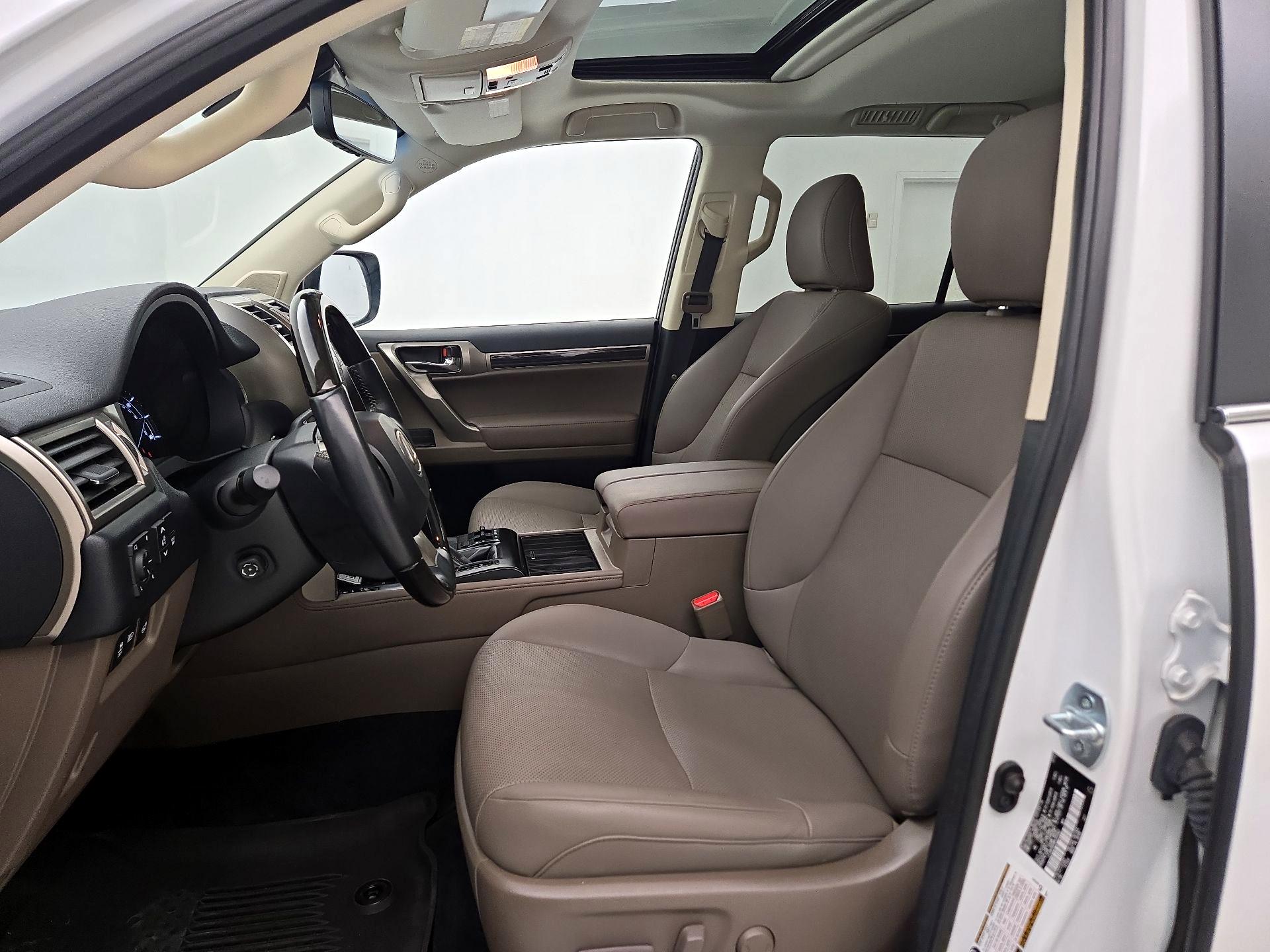 Thumbnail: 2021 Lexus GX - 11