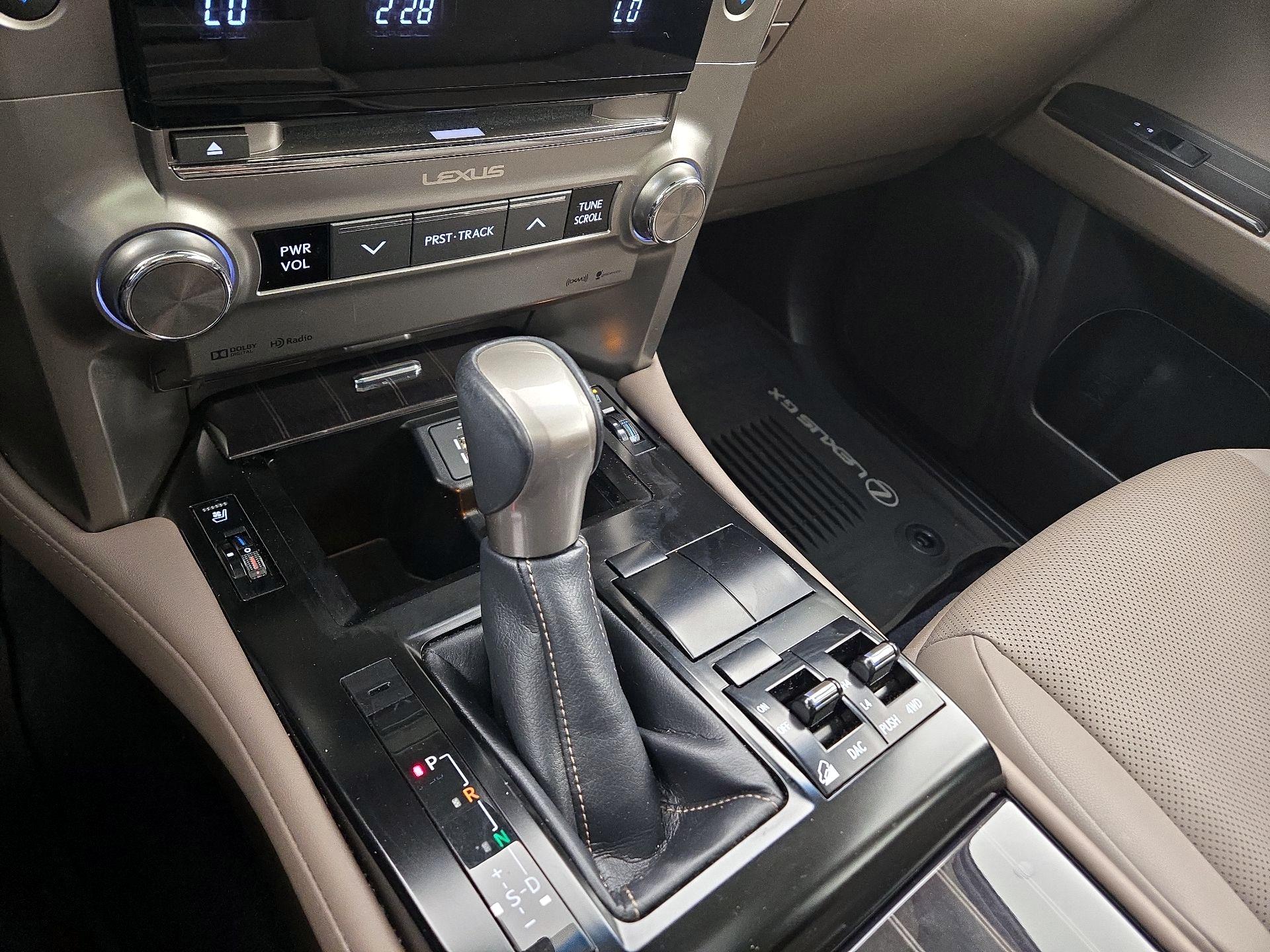 Thumbnail: 2021 Lexus GX - 17