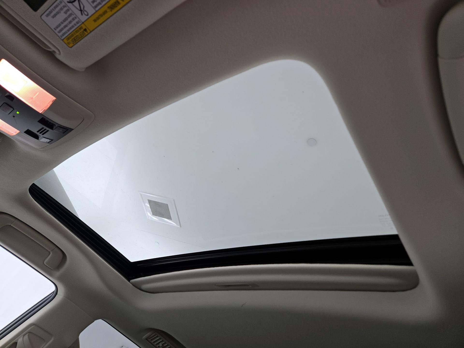 Thumbnail: 2021 Lexus GX - 19