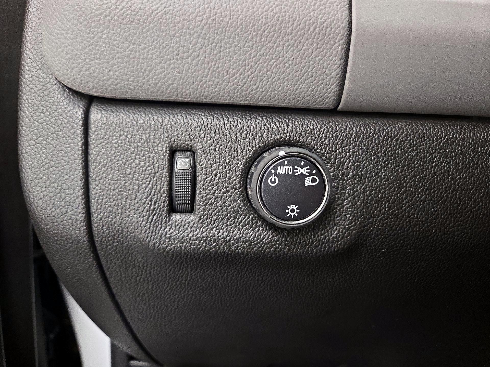 Thumbnail: 2016 Chevrolet Colorado - 13