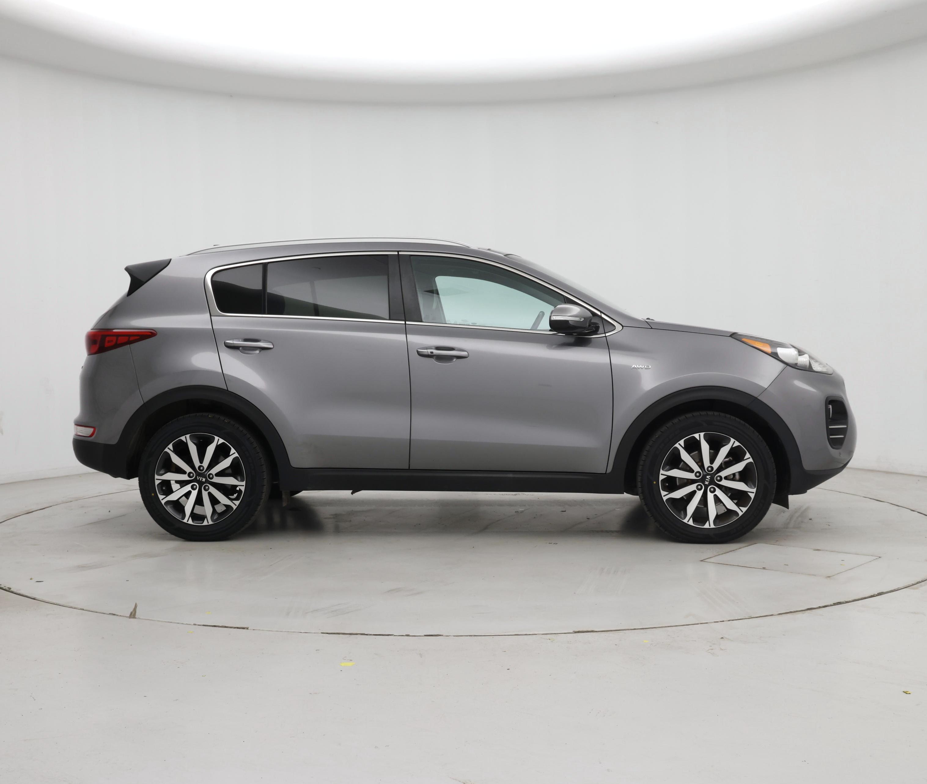 Thumbnail: 2017 Kia Sportage - 7