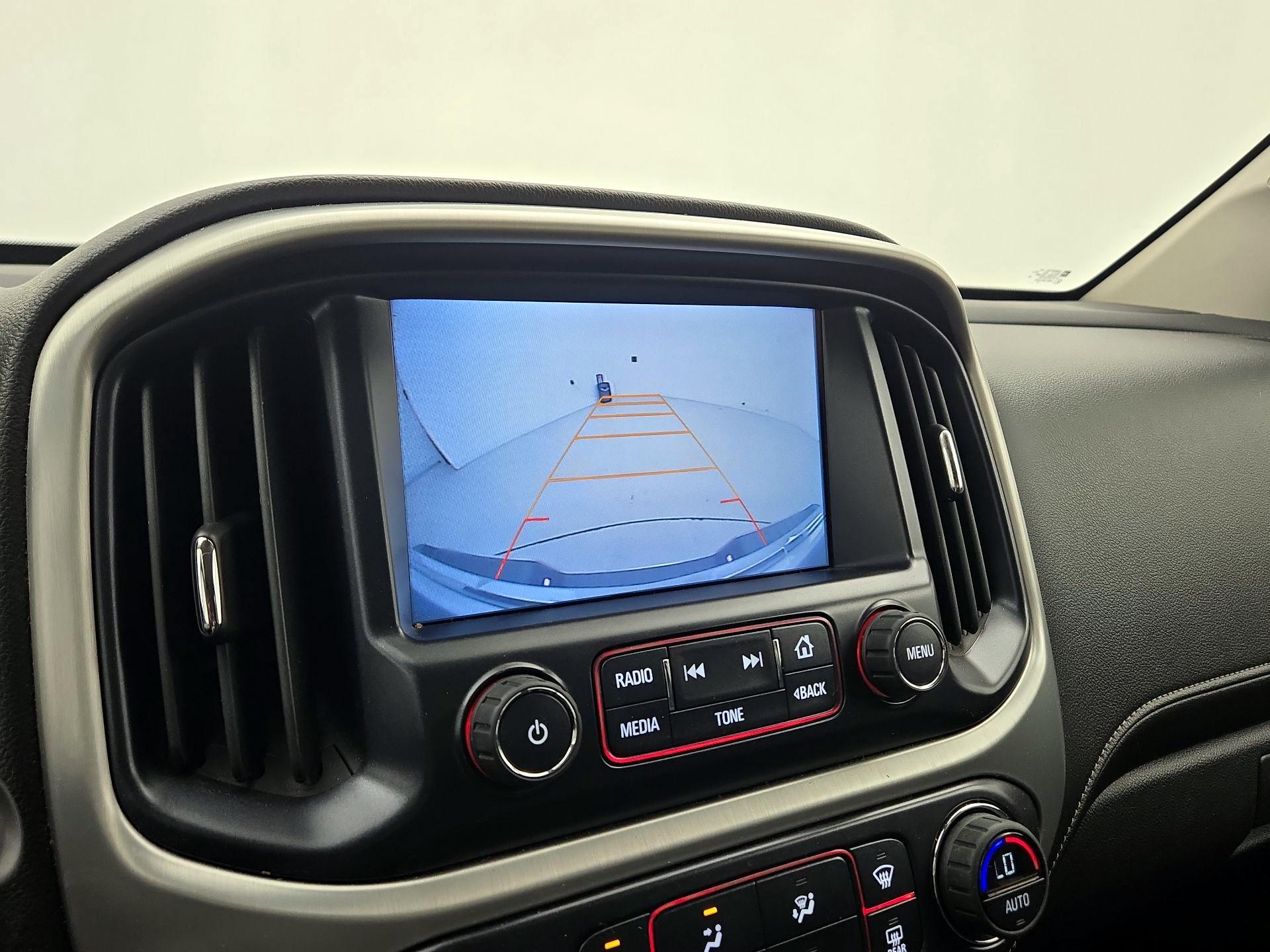 Thumbnail: 2016 GMC Canyon - 14