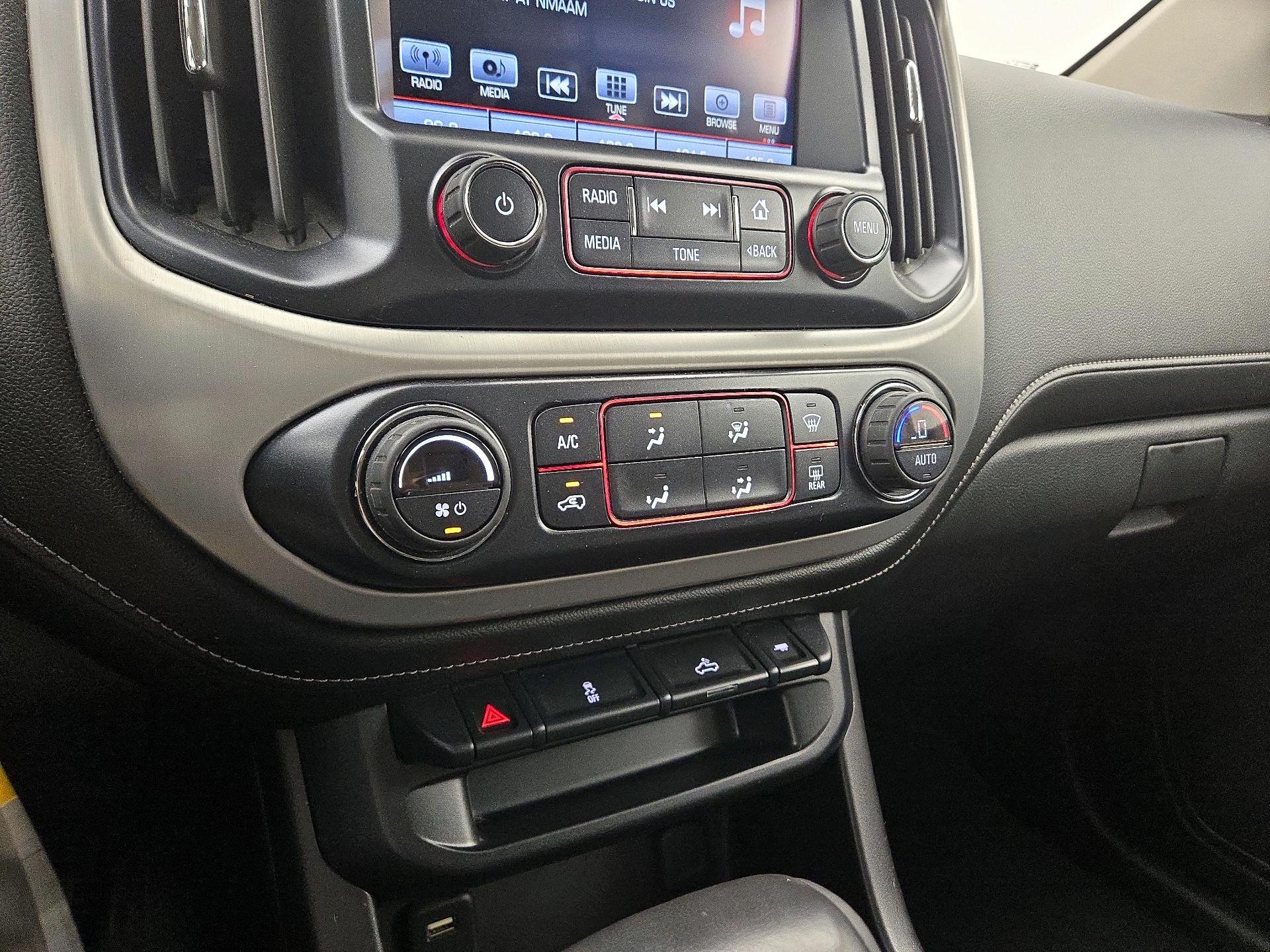 Thumbnail: 2016 GMC Canyon - 16