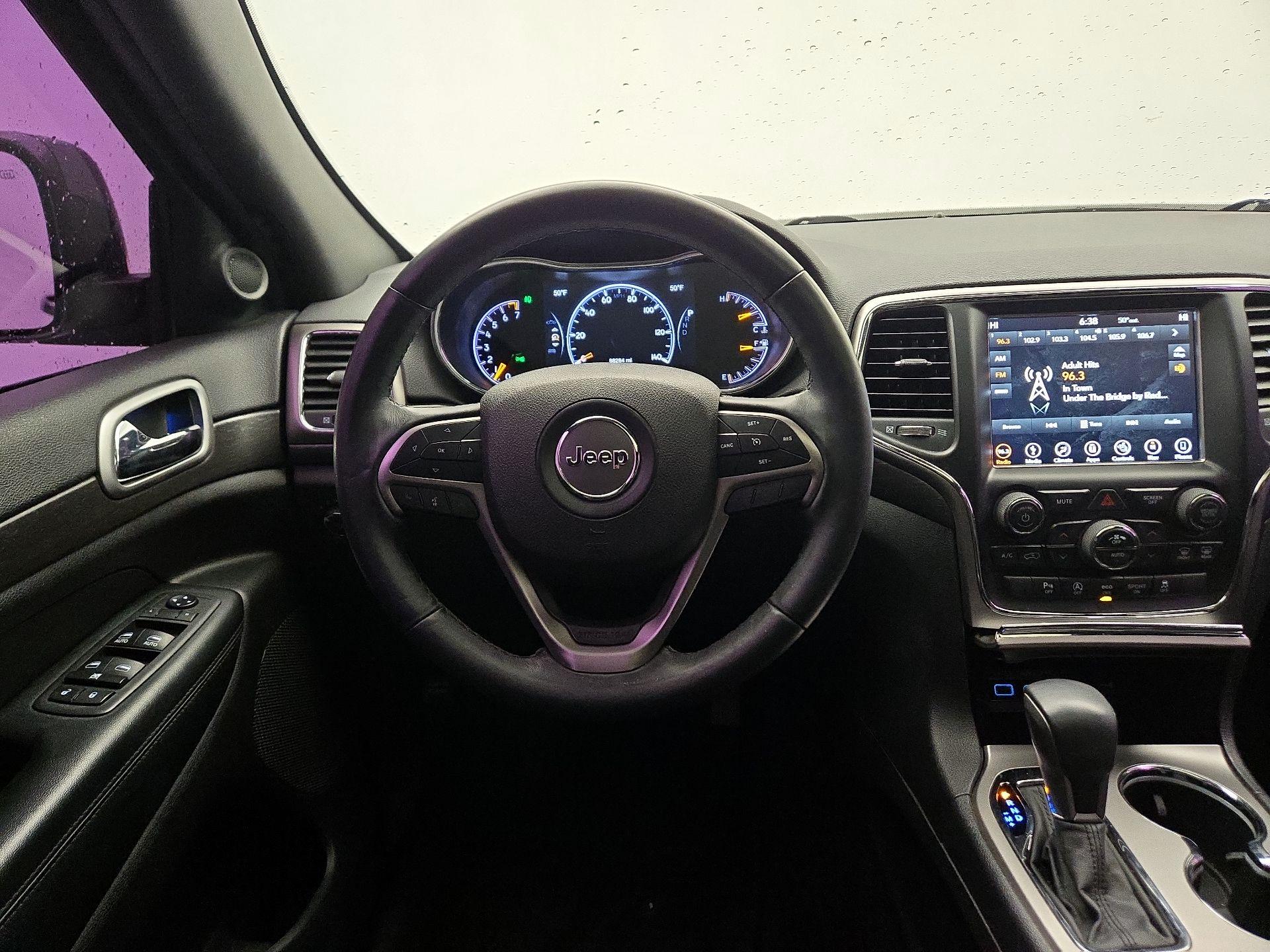 Thumbnail: 2018 Jeep Grand Cherokee - 10