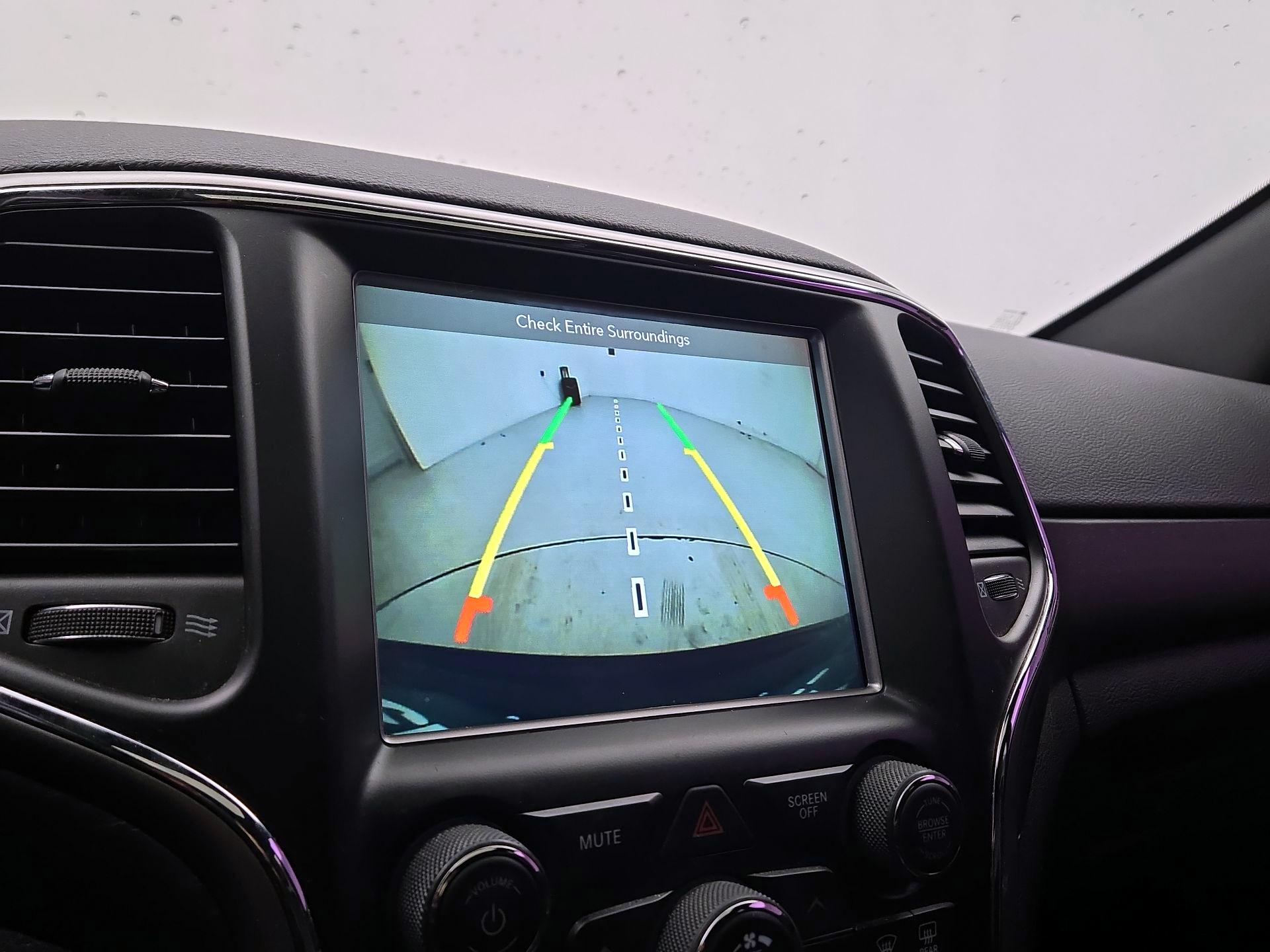 Thumbnail: 2018 Jeep Grand Cherokee - 14