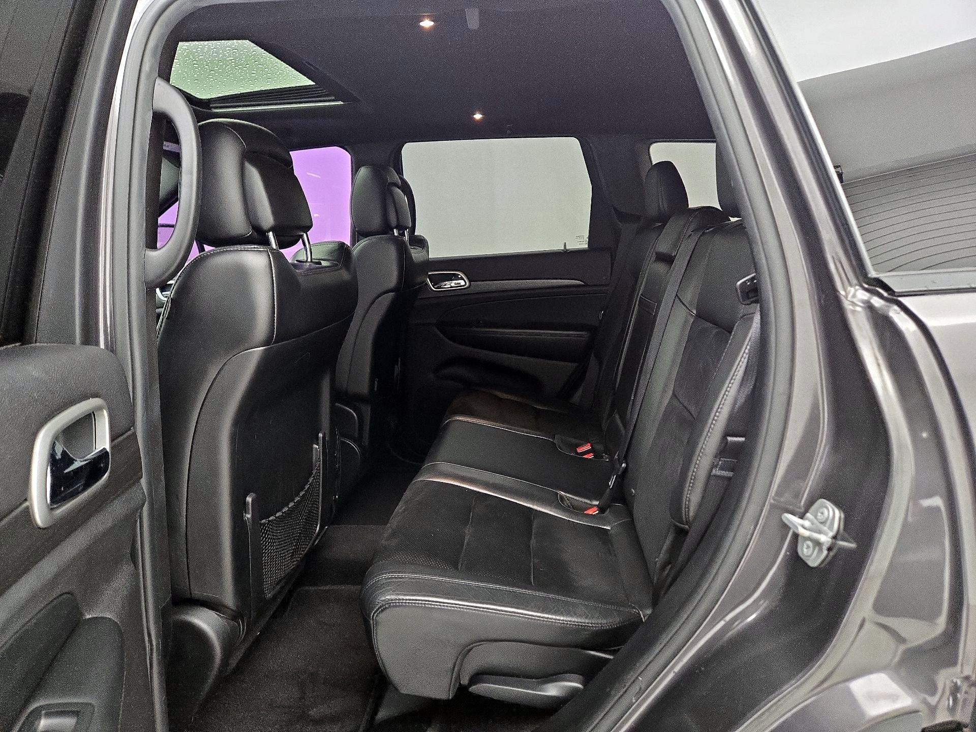 Thumbnail: 2018 Jeep Grand Cherokee - 20