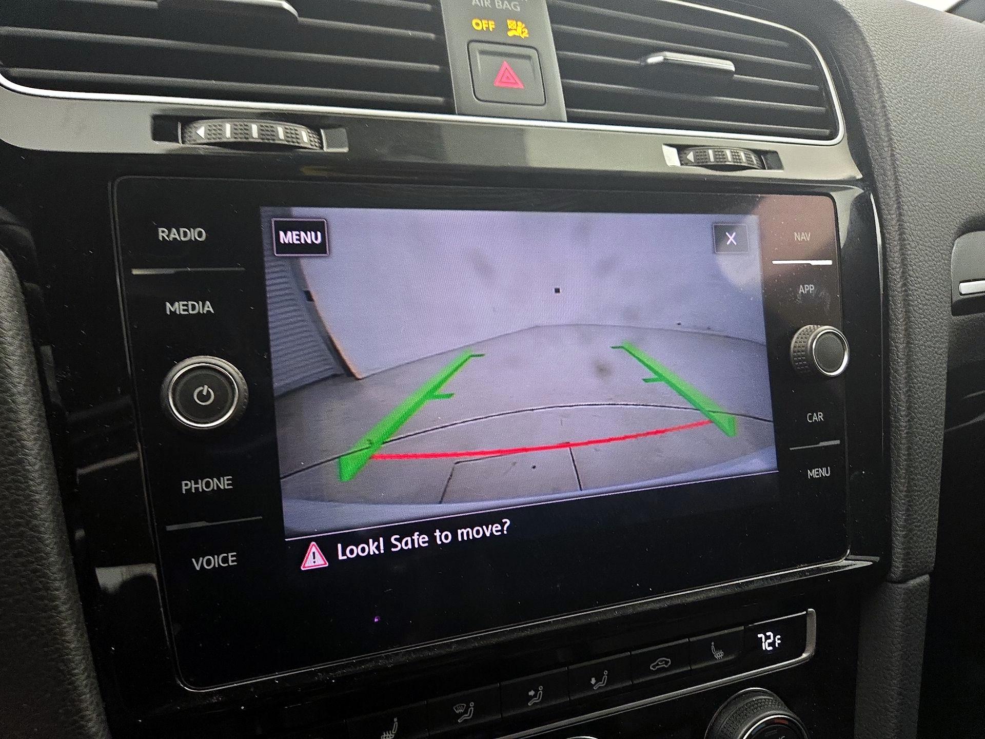 Thumbnail: 2019 Volkswagen Golf - 15