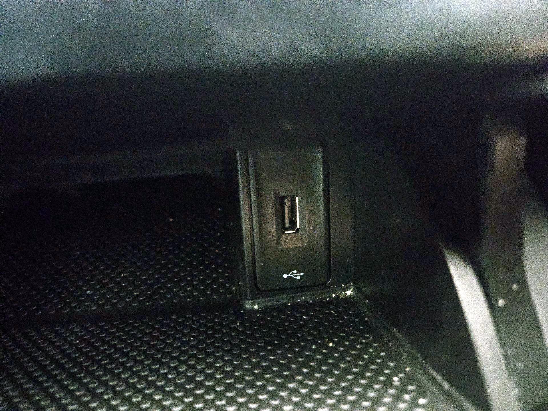 Thumbnail: 2019 Volkswagen Golf - 19