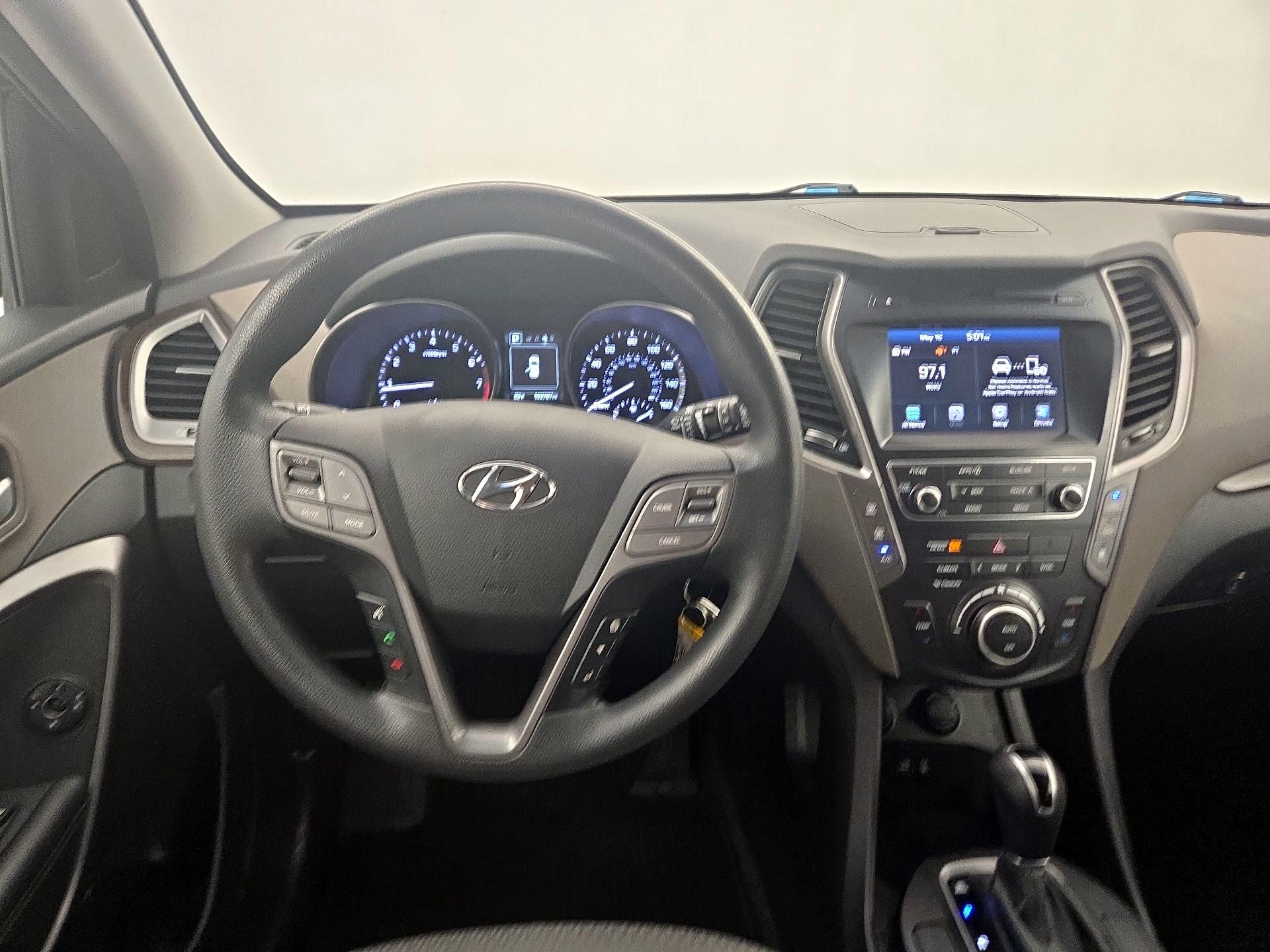 Thumbnail: 2017 Hyundai Santa Fe - 10