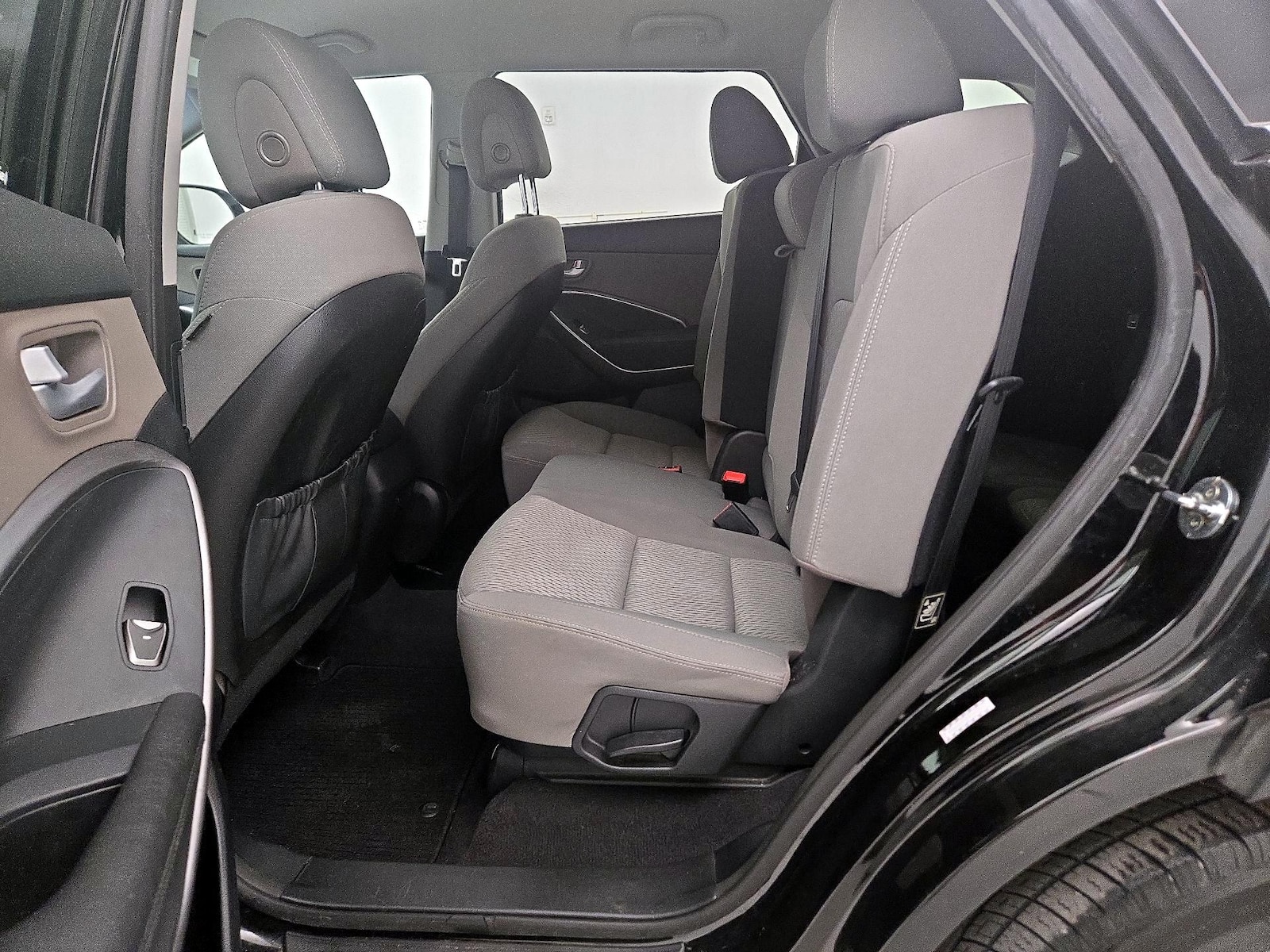 2017 Hyundai Santa Fe SE - Photo 20