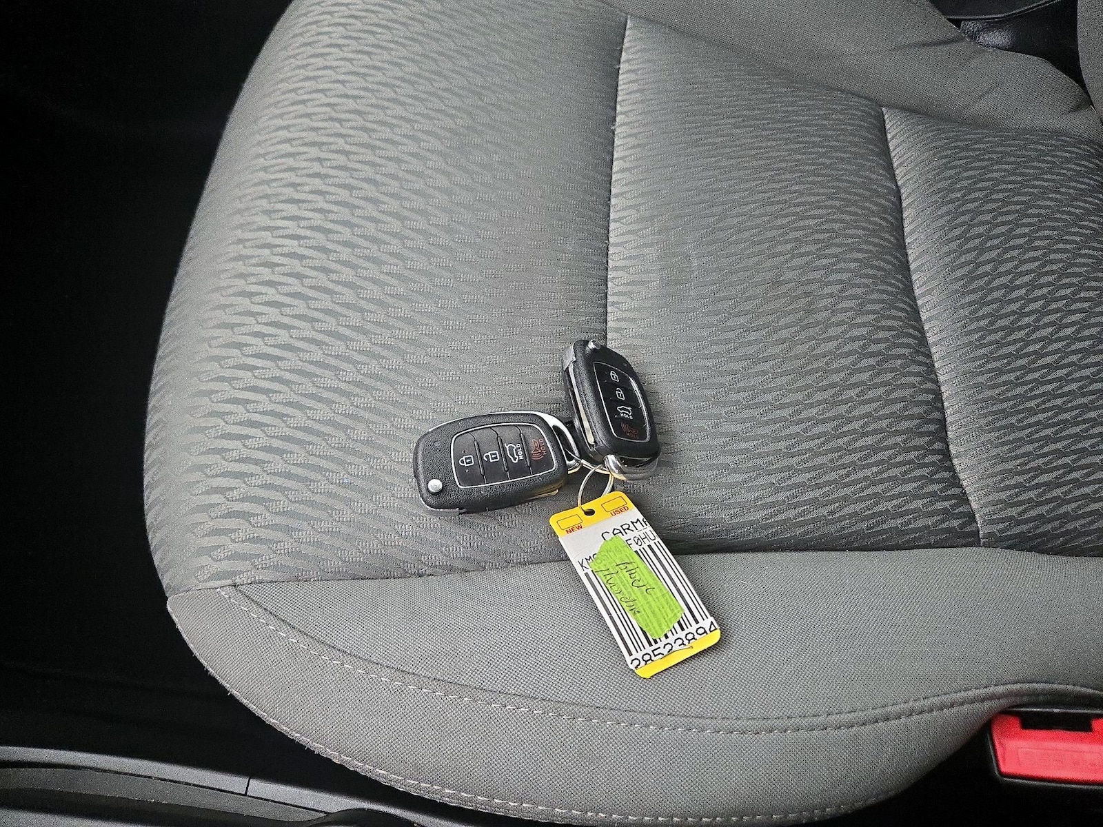 2017 Hyundai Santa Fe SE - Photo 25