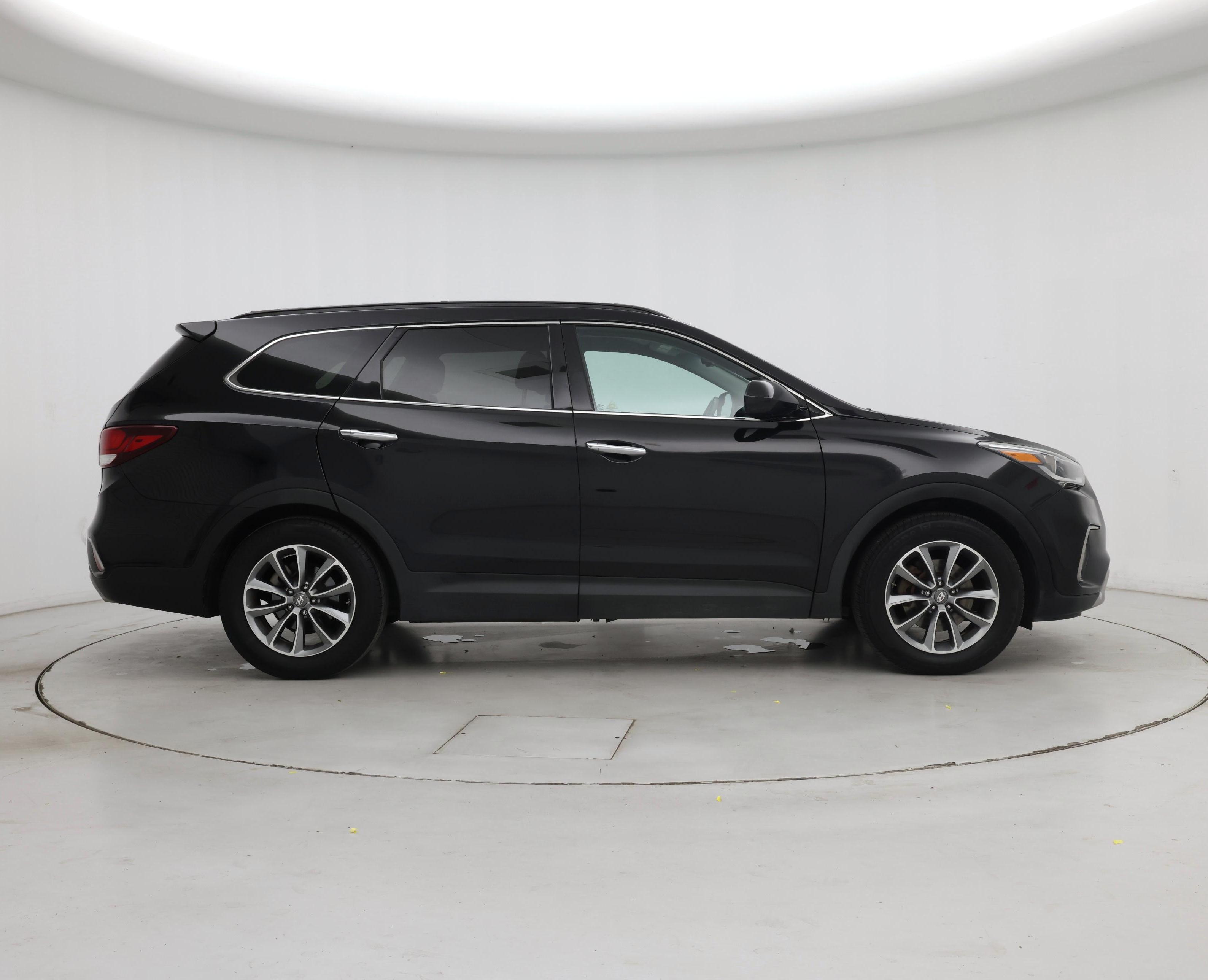 Thumbnail: 2017 Hyundai Santa Fe - 7