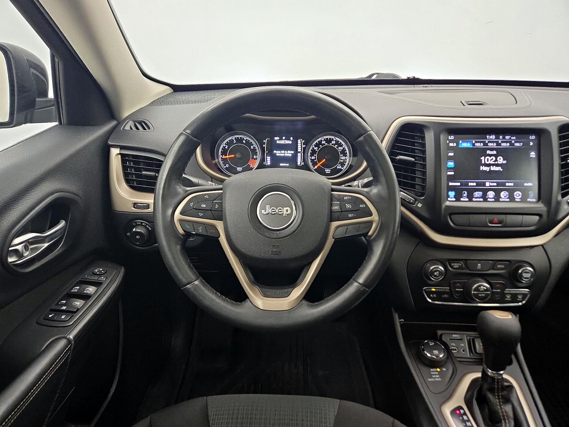 Thumbnail: 2015 Jeep Cherokee - 10