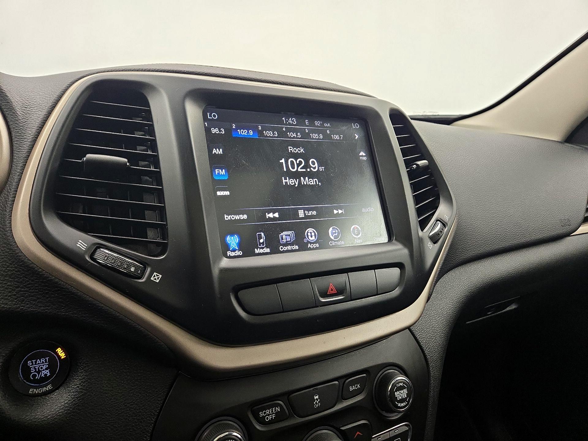 Thumbnail: 2015 Jeep Cherokee - 15