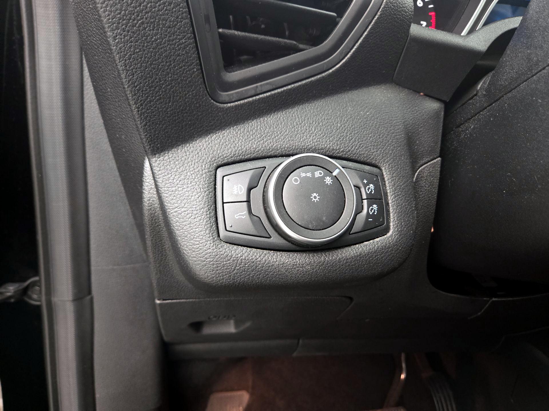 Thumbnail: 2018 Ford Escape - 13